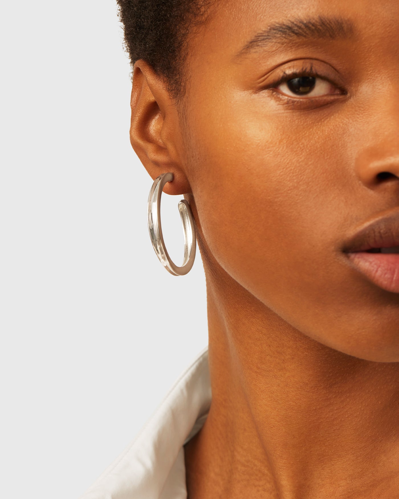 Slim Dune Hoops - Minimalist Gold Hoop Earrings for Women, Lightweight & Hypoallergenic - Perfect for Everyday Wear, Office & Date Night