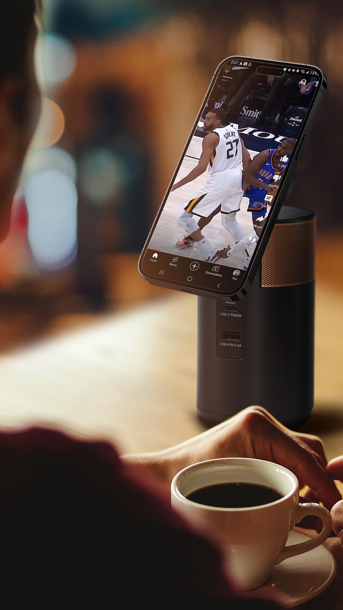 Duracell M100 Portable Power Station - Compact & Lightweight with Wireless Charging | Fast Charger for Laptops, Phones, Tablets, Smartwatches | Includes Charging Dock | Perfect for Camping, Travel & Emergency Power Backup