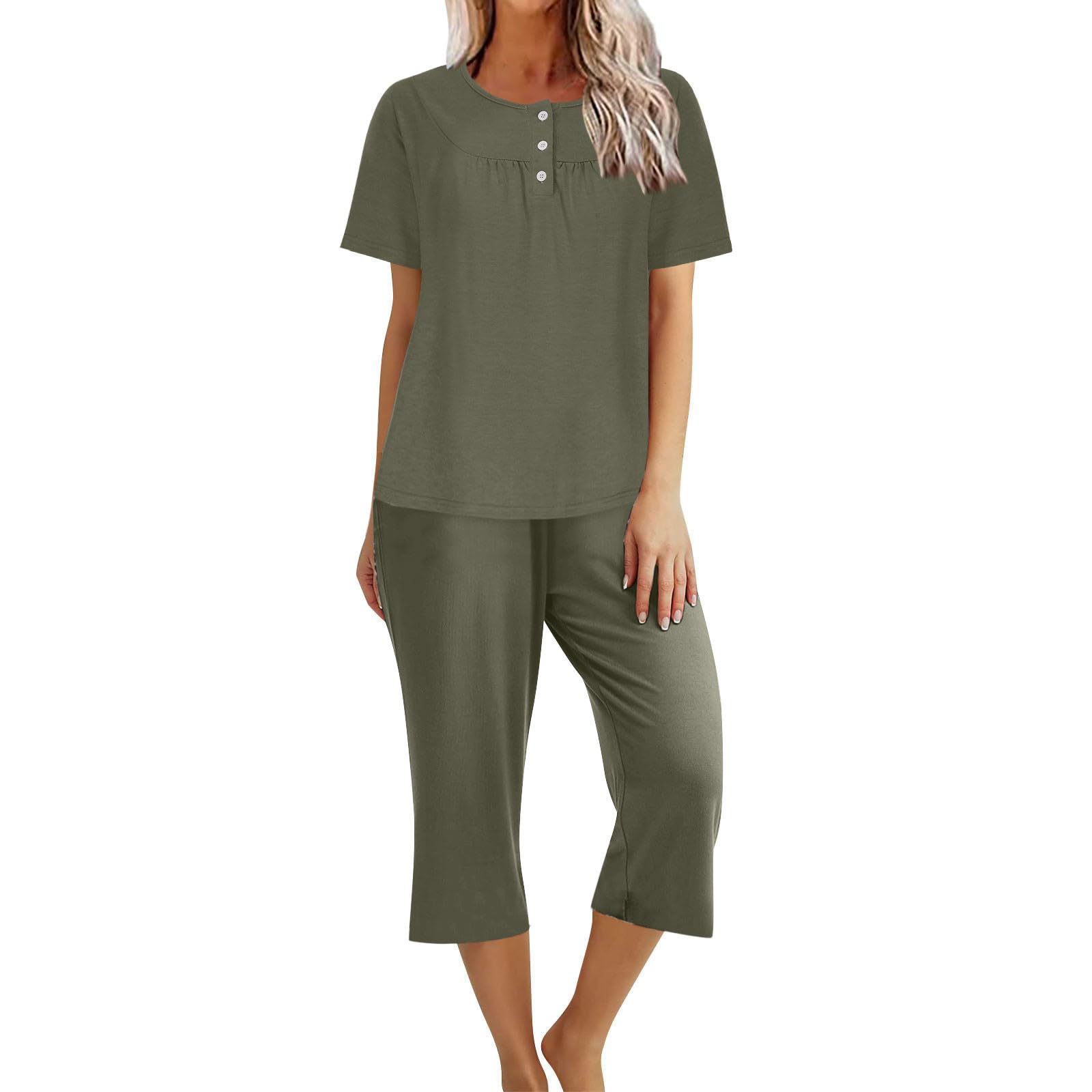 **Plus Size Women's Capri Pajama Set - Short Sleeve Top & Capri Pants 2-Piece Lounge Outfit | Soft & Comfy Pajamas for Sleep, Relaxing & Home Wear**