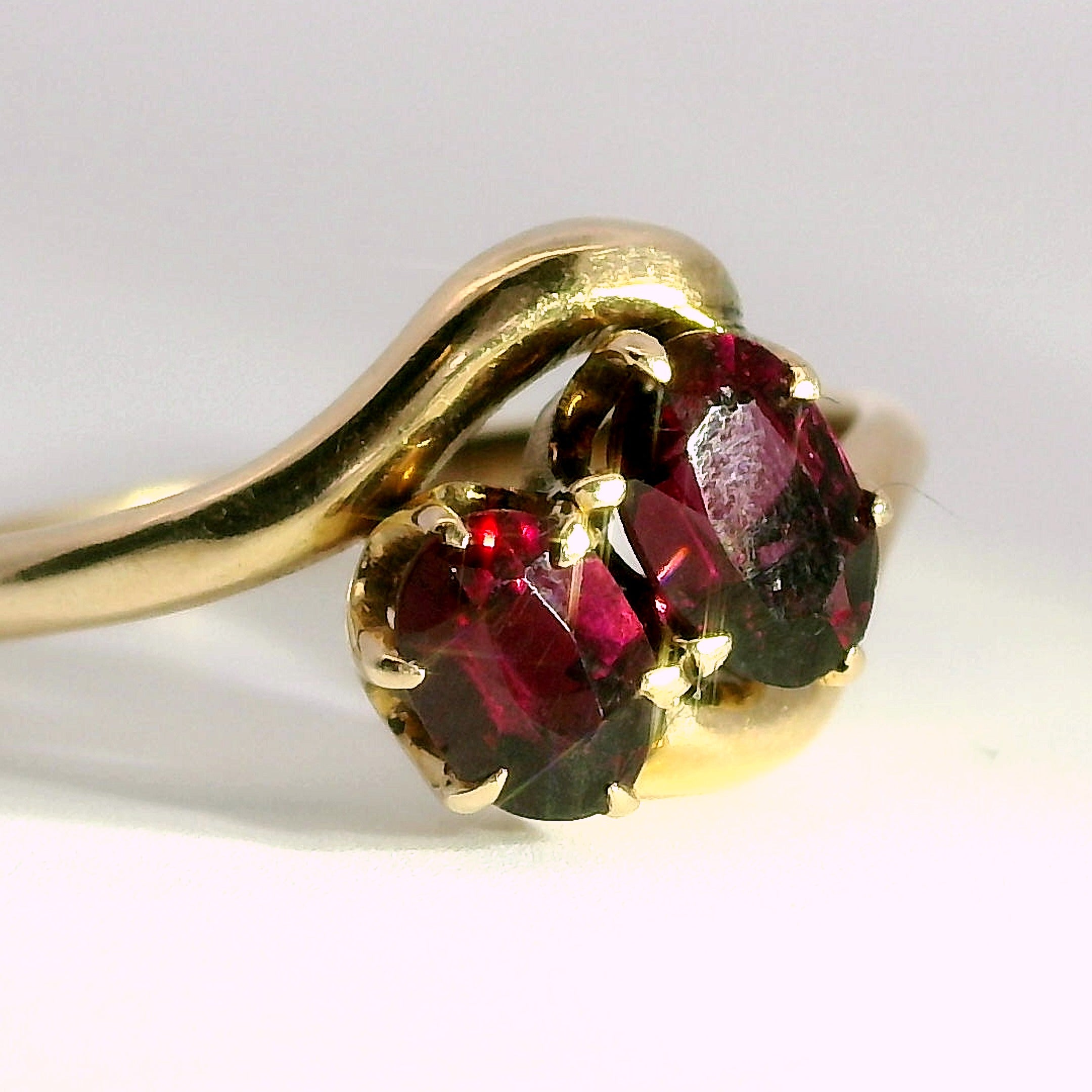 Exquisite Garnet Ring for Women - Genuine Natural Stone, Sterling Silver Band, Elegant Jewelry Gift for Her - Perfect for Weddings, Anniversaries & Special Occasions