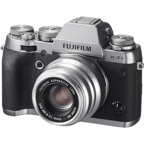 Fujifilm Fujinon XF 35mm f/2 R WR Prime Lens (Silver) - Compact Weather-Resistant Portrait Lens for Fujifilm X-Mount Cameras | Perfect for Street Photography, Travel & Everyday Shooting