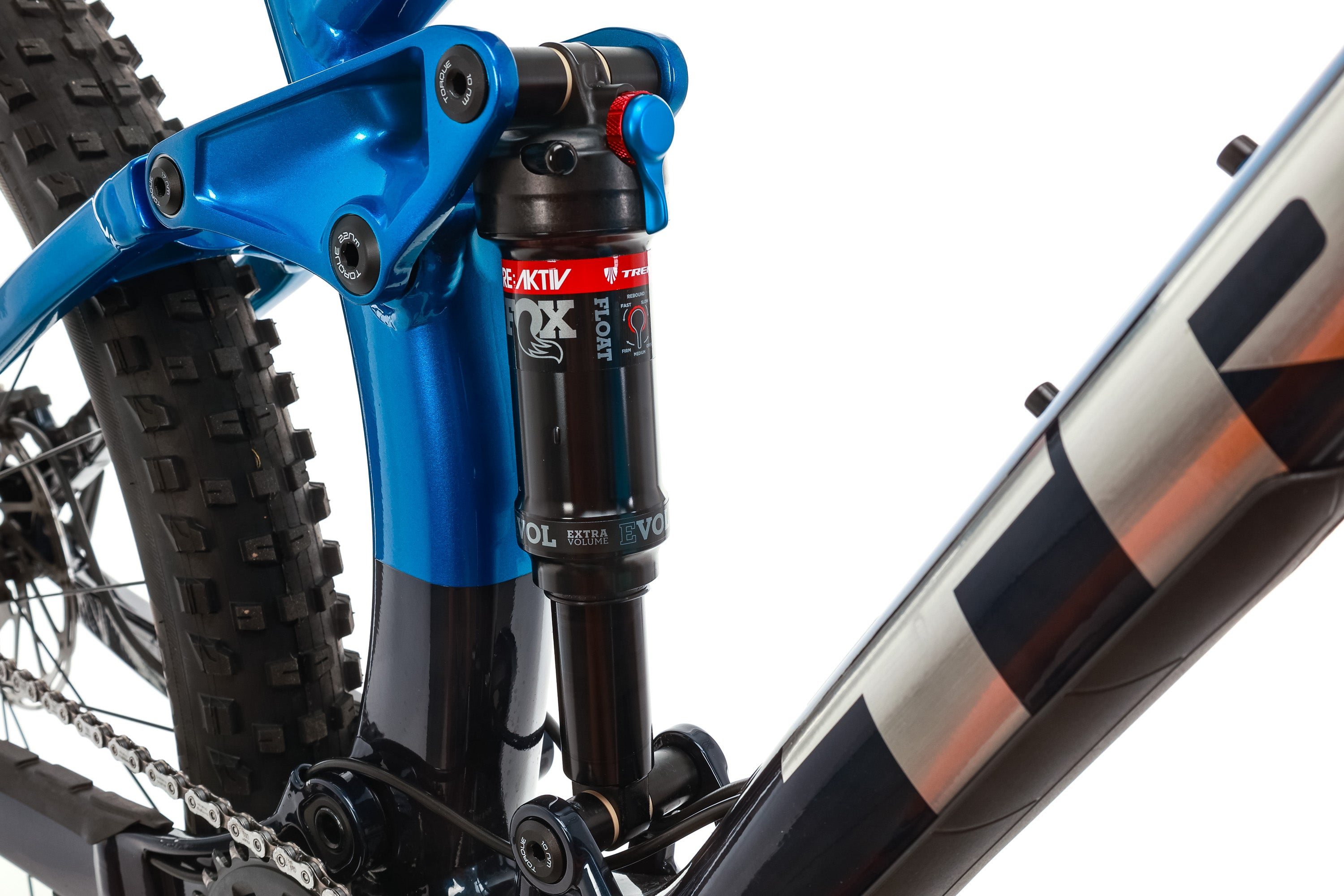 2022 Trek Fuel EX 8 XT Mountain Bike - Large Size for Men & Women | High-Performance Full Suspension MTB for Trail Riding, Mountain Adventures & Off-Road Cycling