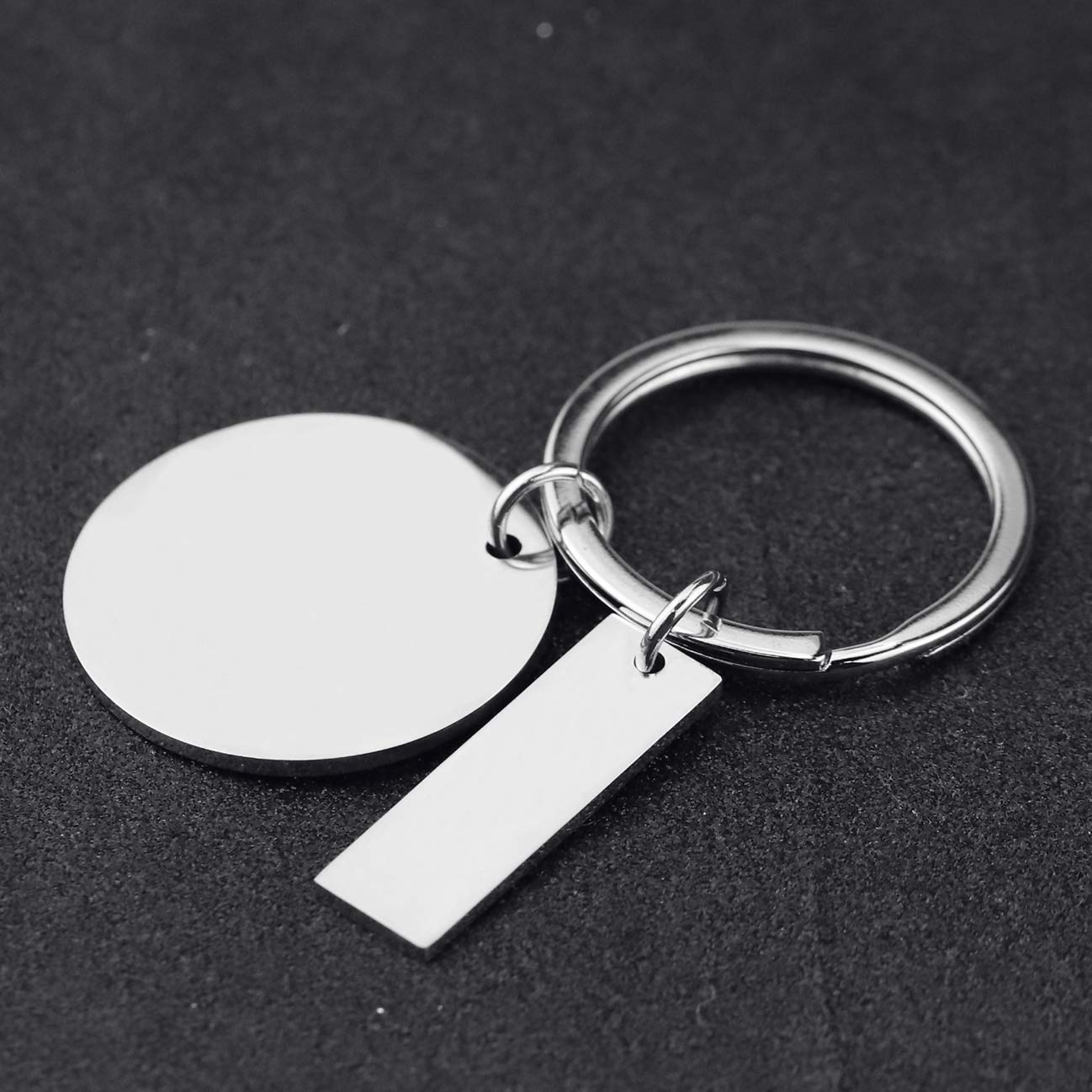 Gleamart Inspirational Graduation Keychain Gift for Women & Men - Perfect Graduation Gift for Her, Him, Friends & Family - Ideal for Graduation Parties, Commencement Ceremonies & Celebrations