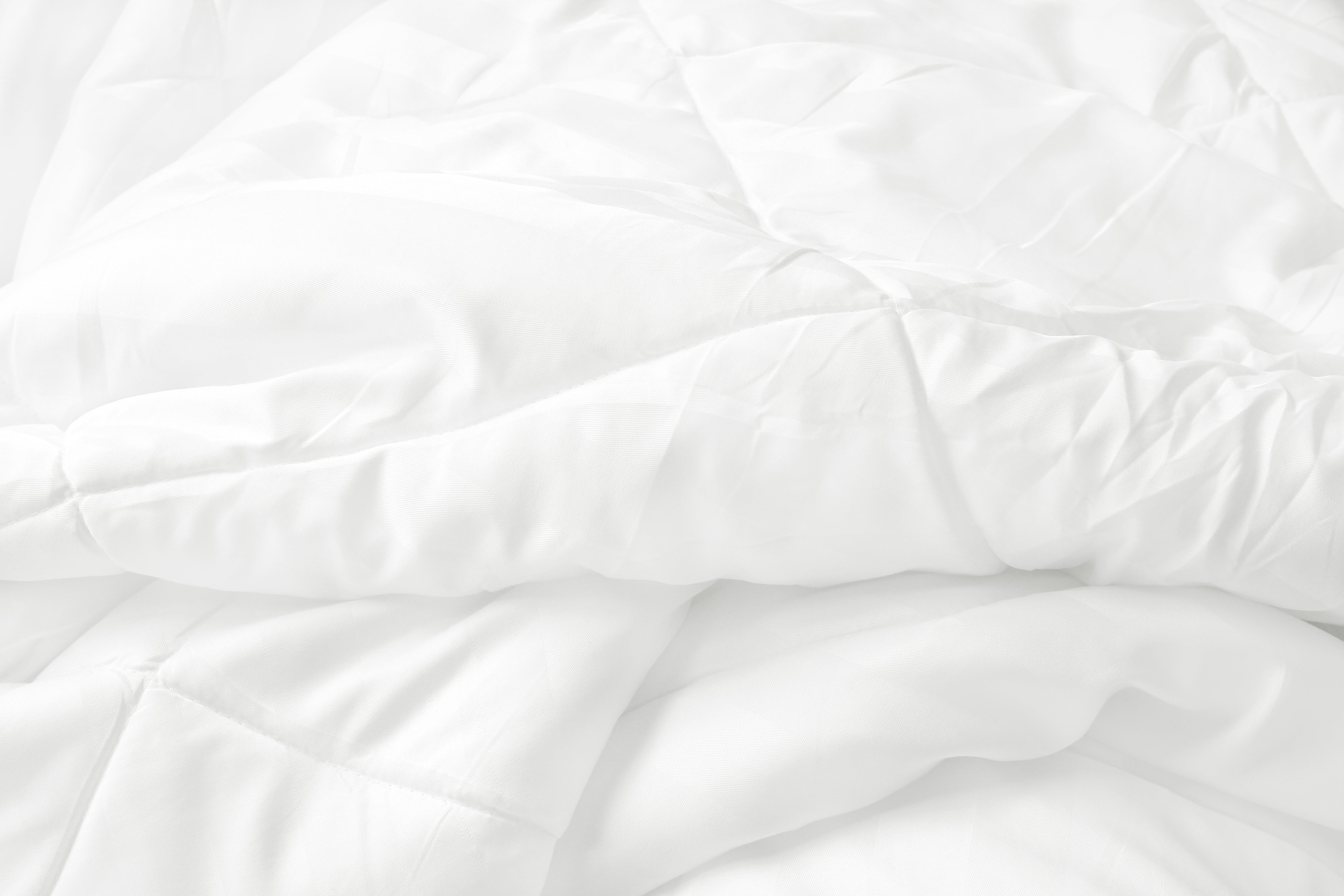 Eco-Friendly Suite Rest Recycled Polyester Blanket - Lightweight & Breathable for Bed, Sofa, Travel & Outdoor Picnics