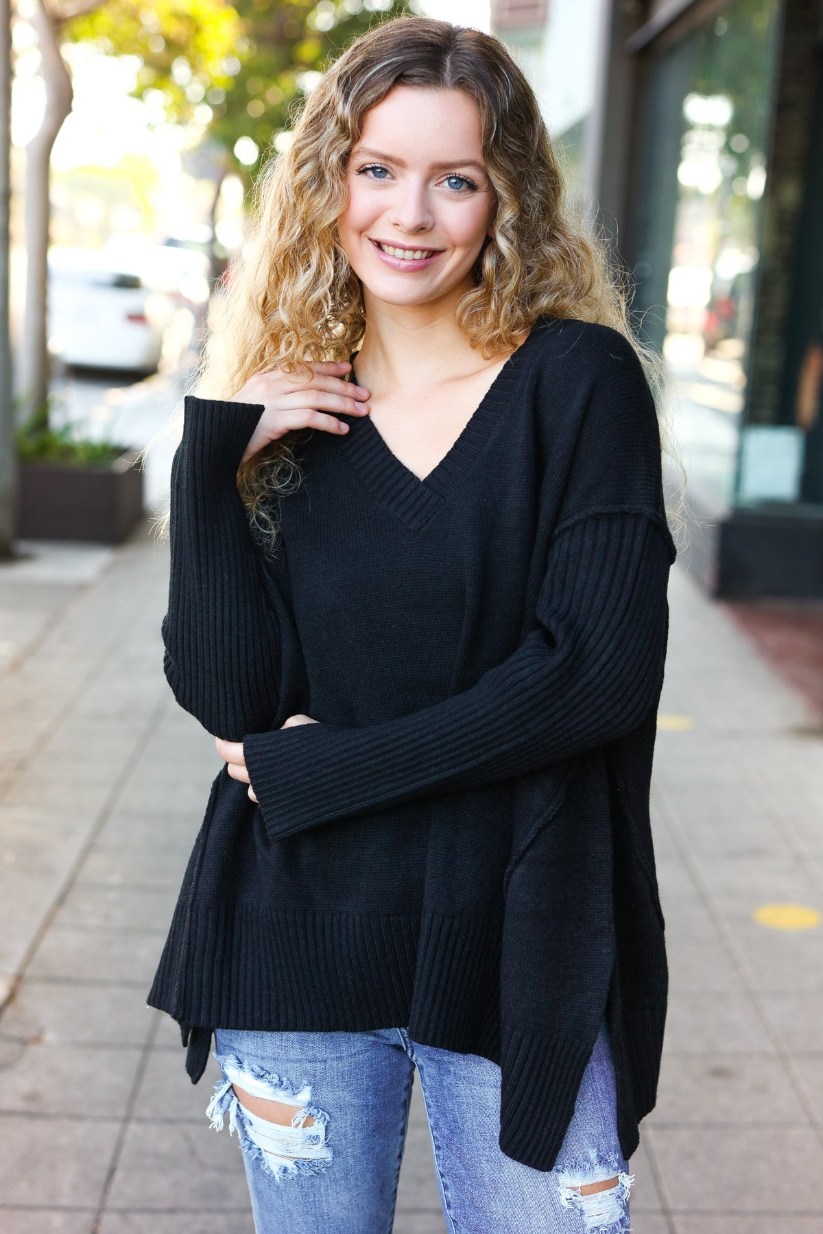 Stylish Black Oversized V-Neck Ribbed Knit Sweater for Women - Cozy & Trendy Fall Winter Pullover for Casual Outings & Layering