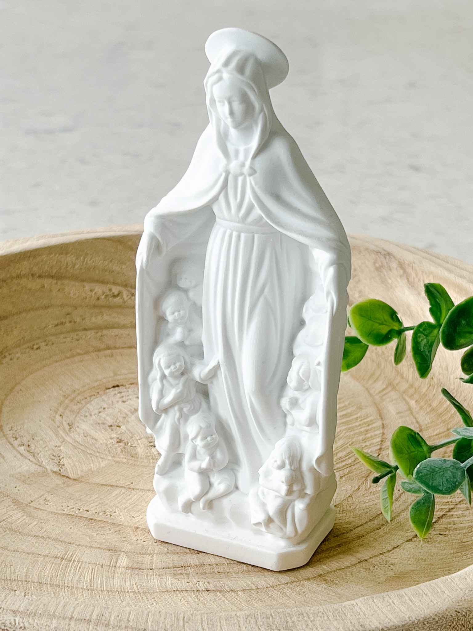 Virgin of Mercy Statue - Handcrafted Religious Figurine for Home Altar, Church Decor & Catholic Gifts | Perfect for Prayer Spaces, Devotional Displays & Spiritual Comfort