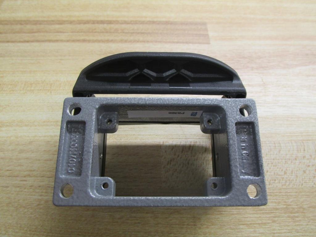THOMAS & BETTS ABB PB306 DD24 Panel Mount Single Lever Locking Base for Series B6 - Industrial Electrical Enclosure Accessory for Control Panels & Switchgear