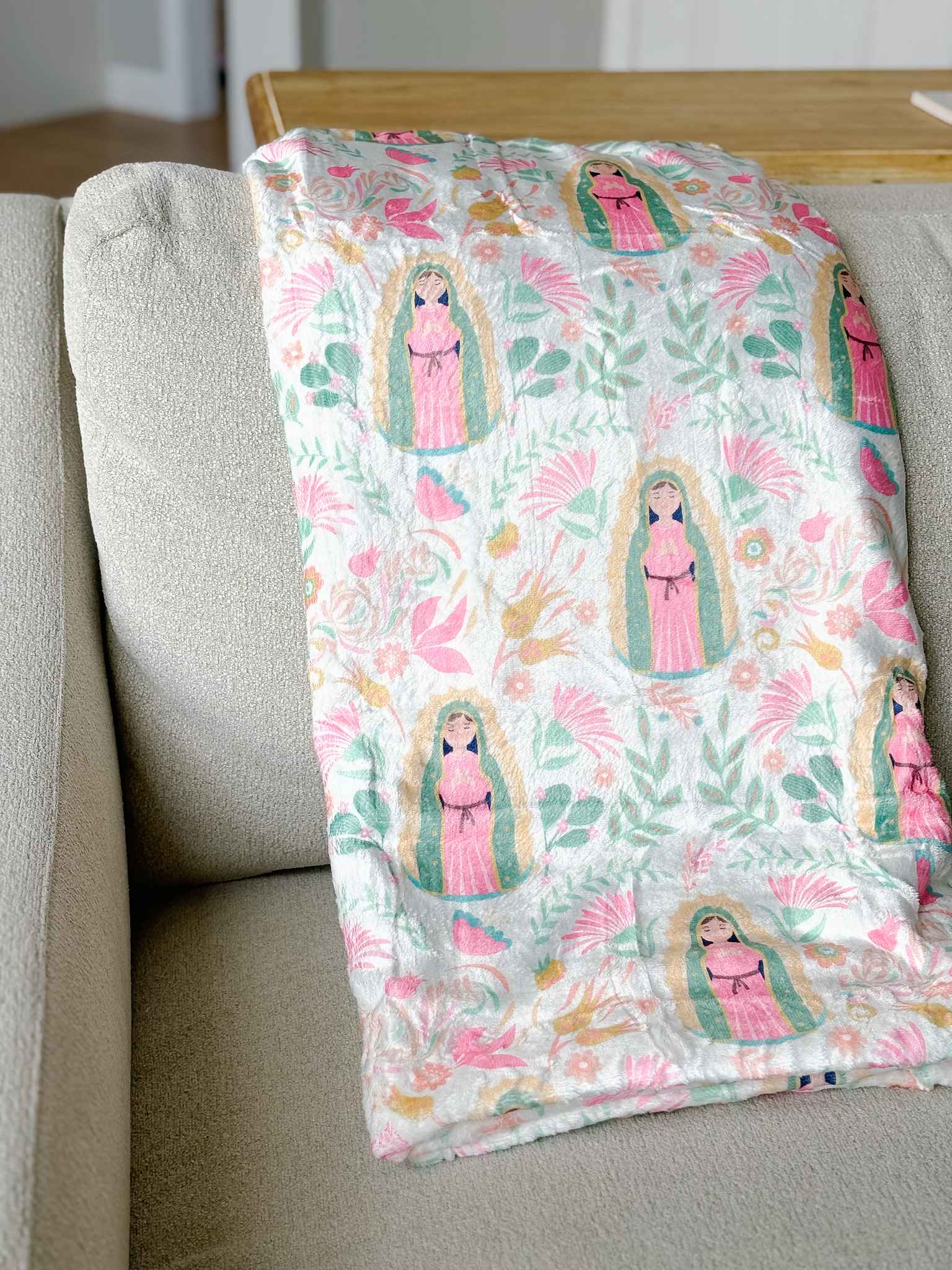 Our Lady of Guadalupe Minky Blanket - Soft Religious Throw Blanket for Prayer & Comfort - Perfect for Home, Church & Gift Giving