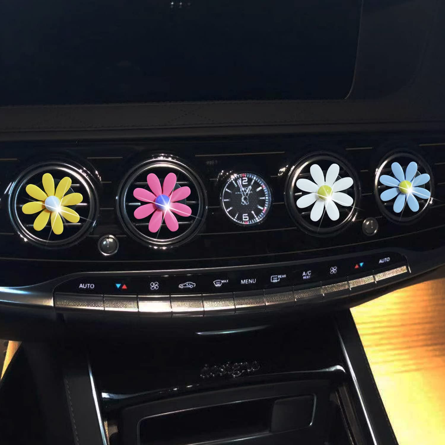 4Pcs Cute Daisies Car Air Freshener Vent Clips - Floral Car Decor Accessories for Women & Girls, Automotive Interior Trim, Perfect for Everyday Commute & Road Trips