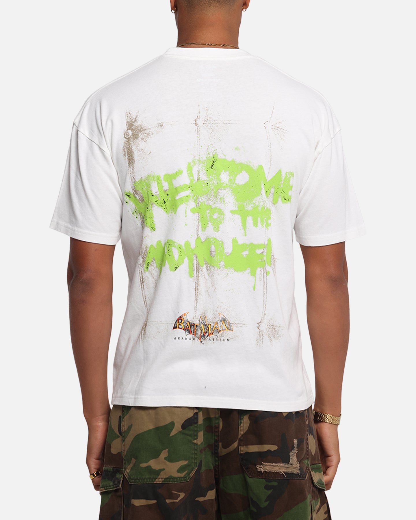 73 Studio X DC Batman Joker Arkham Asylum Vintage Graphic T-Shirt - Off White - Superhero Comic Tee for Men & Women - Perfect for Cosplay, Comic Con & Casual Wear