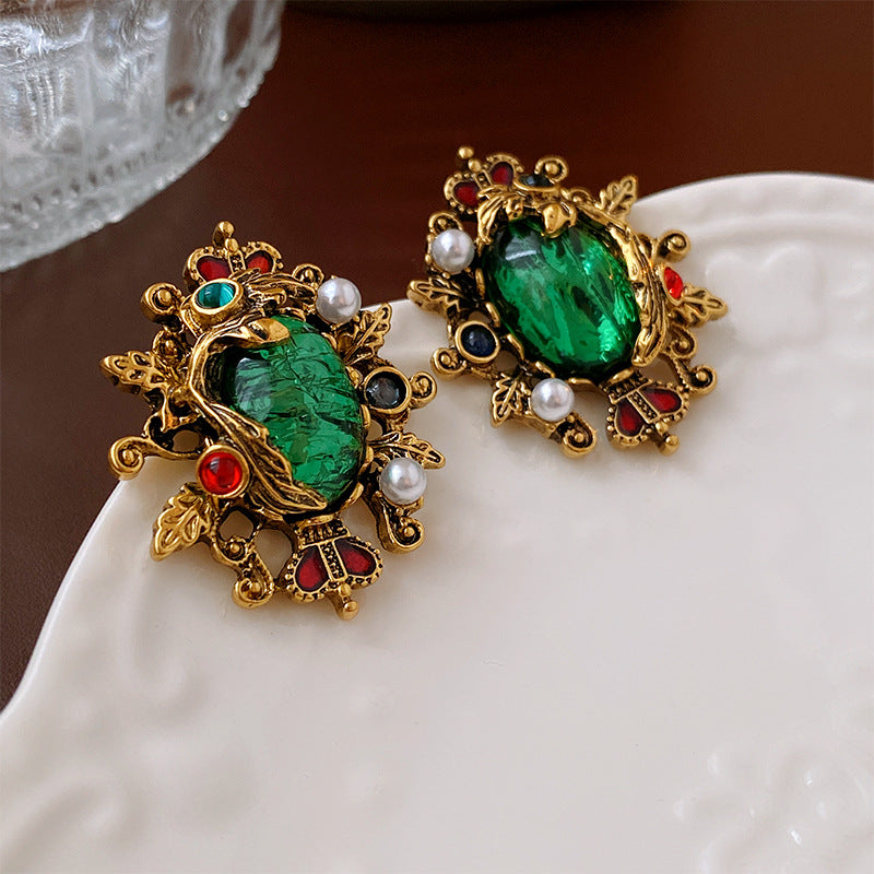 Luxury Vintage Crown Pearl Stud Earrings for Women - 14K Gold Plated Elegant Jewelry Gift (HE14025) | Perfect for Weddings, Parties & Special Occasions