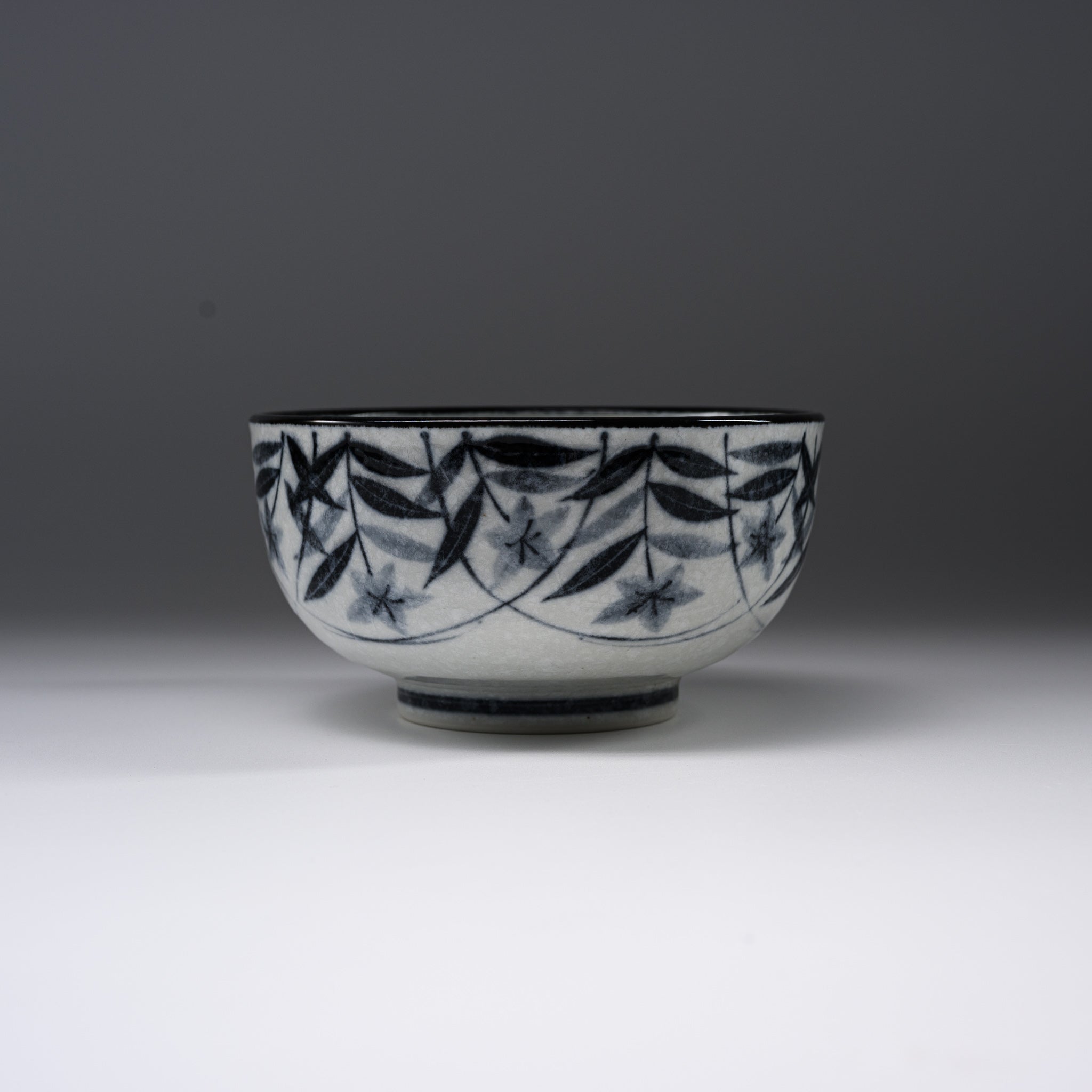 Mino Ware Bellflower Donburi Bowl - Handcrafted Black Ink Ceramic Rice Bowl for Japanese Cuisine | Perfect for Sushi, Ramen & Traditional Dining