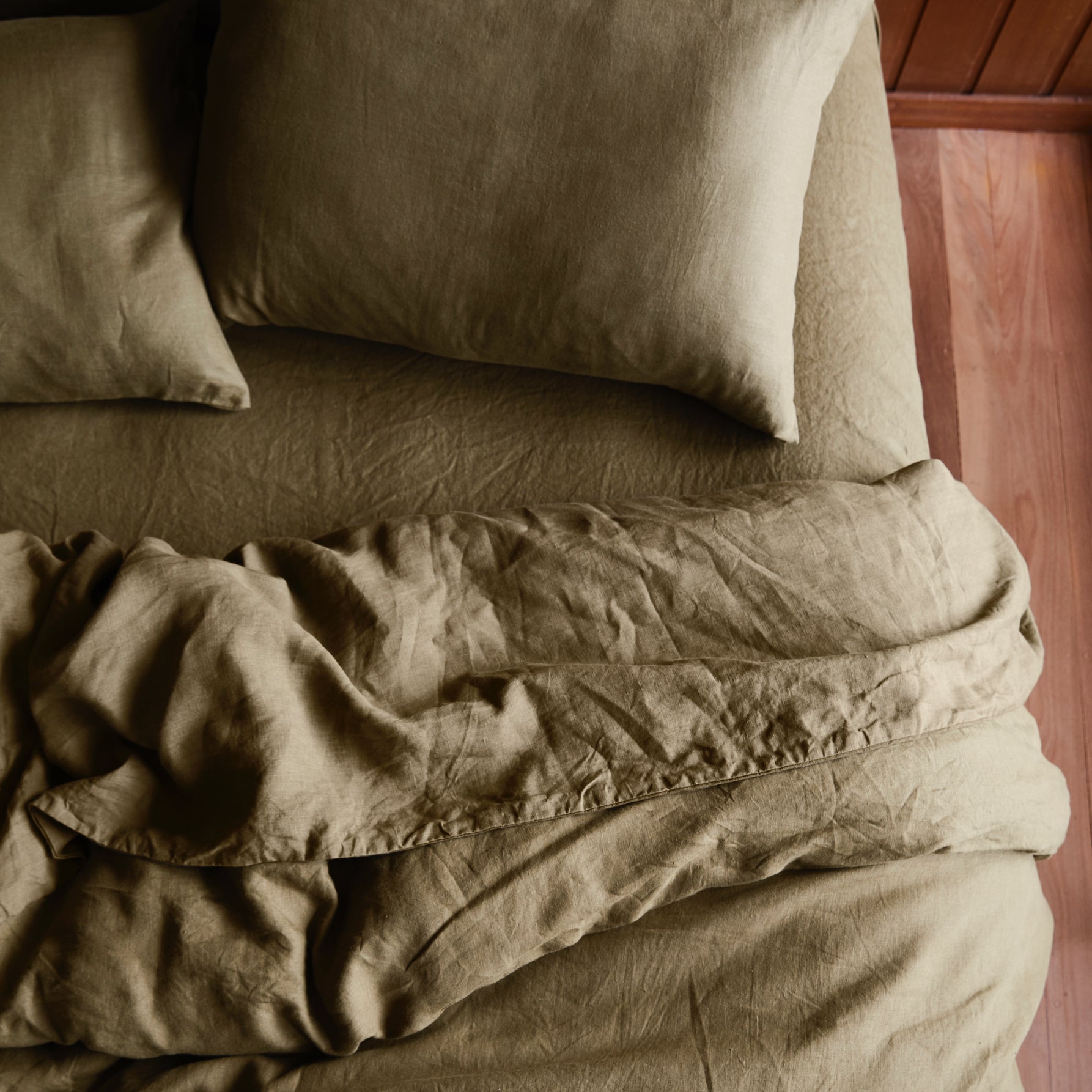 Premium 100% Linen Flat Sheet - Soft & Breathable Bedding for All Seasons | Moss Green | Perfect for Home, Hotel, and Airbnb Use