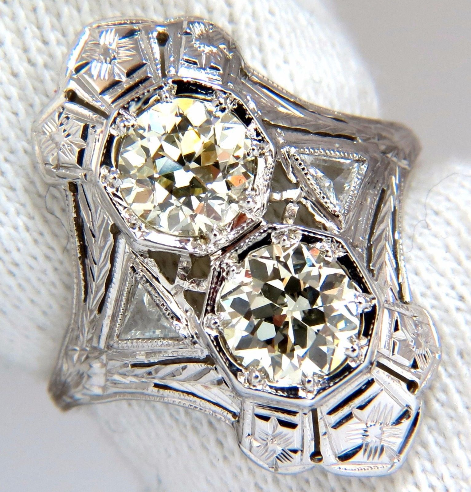 Antique 2.20ct Old Mine Round Natural Diamond Ring in 18K Gold - Perfect for Vintage Weddings, Anniversary Gifts & Heirloom Jewelry