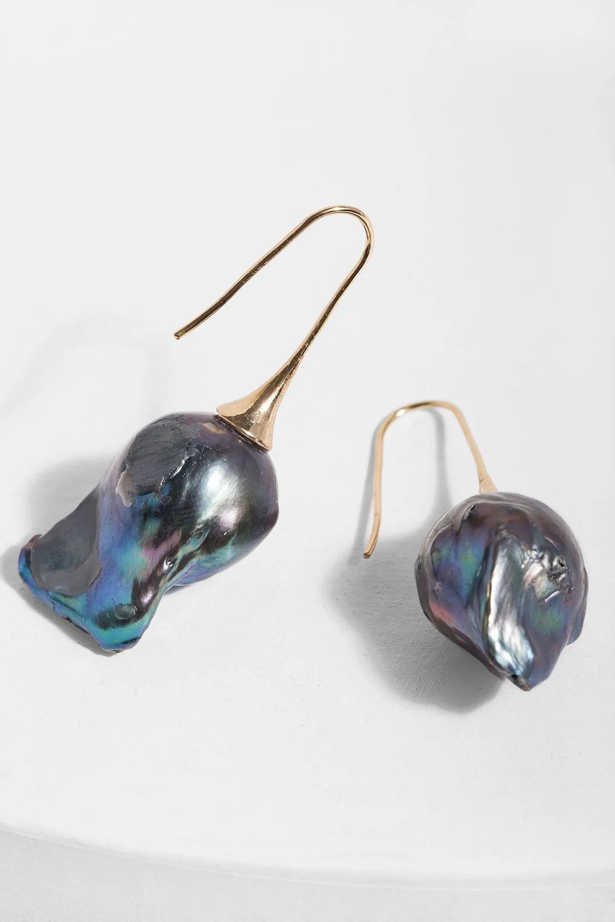 Exquisite Baroque Pearl Drop Earrings for Women - Vintage Style Dangle Earrings for Wedding, Party & Special Occasions