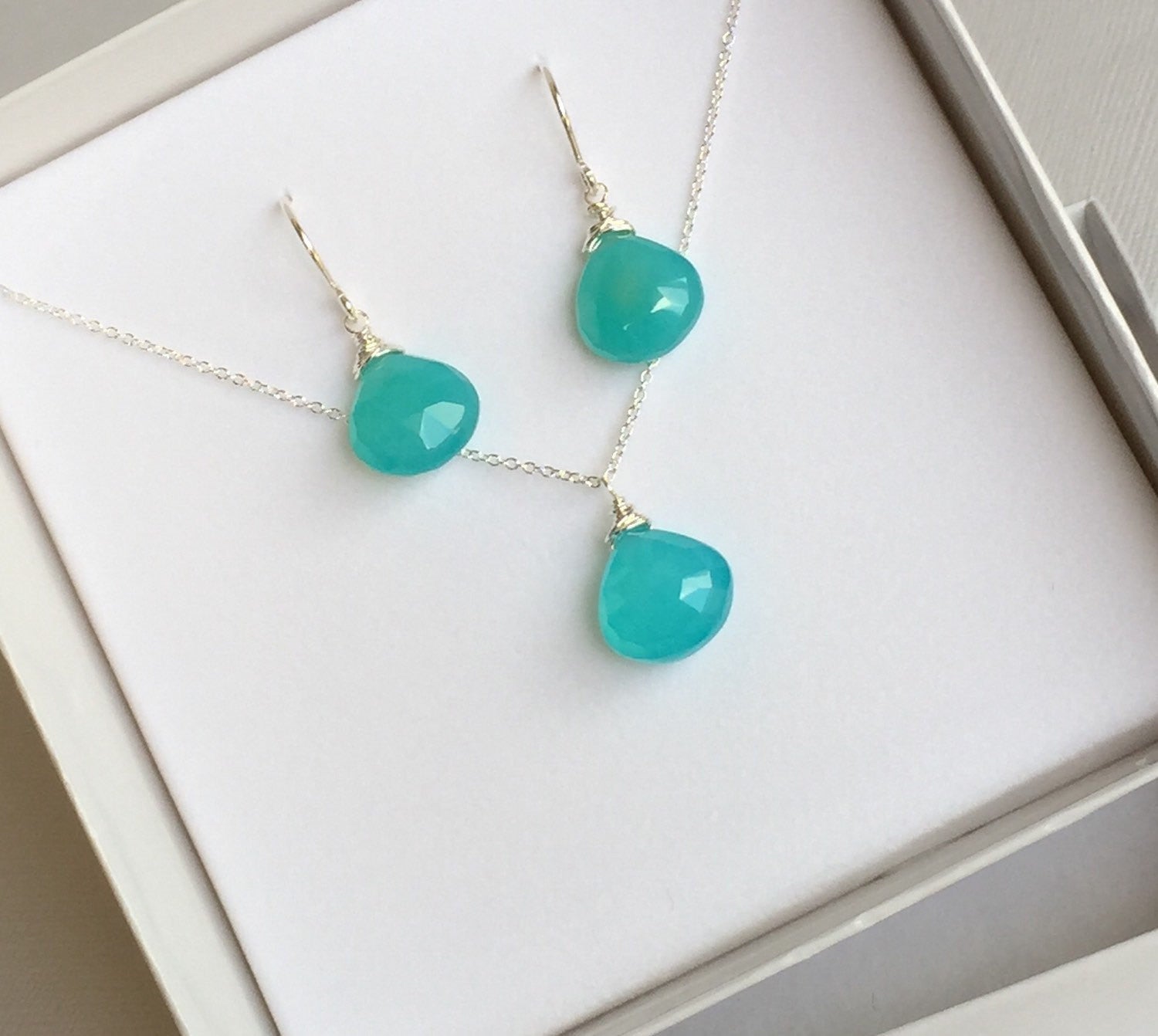 Aqua Chalcedony Necklace Kaipo (N111) - Elegant Jewelry for Women, Perfect for Weddings, Parties & Everyday Wear