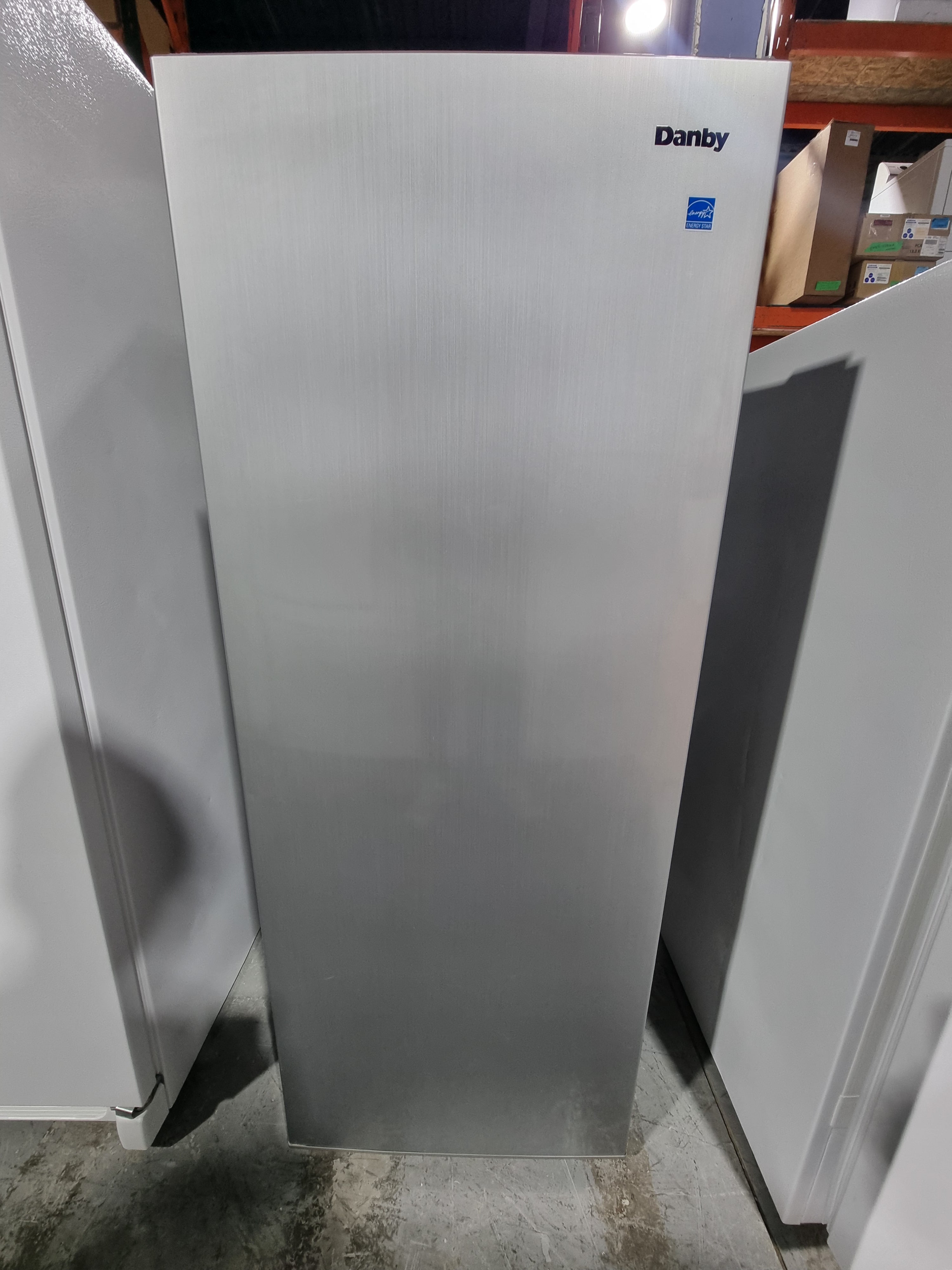 22 Inch Stainless Steel Freezer | DUFM068A1SCDB – Perfect for Home, Restaurant & Commercial Kitchen Use