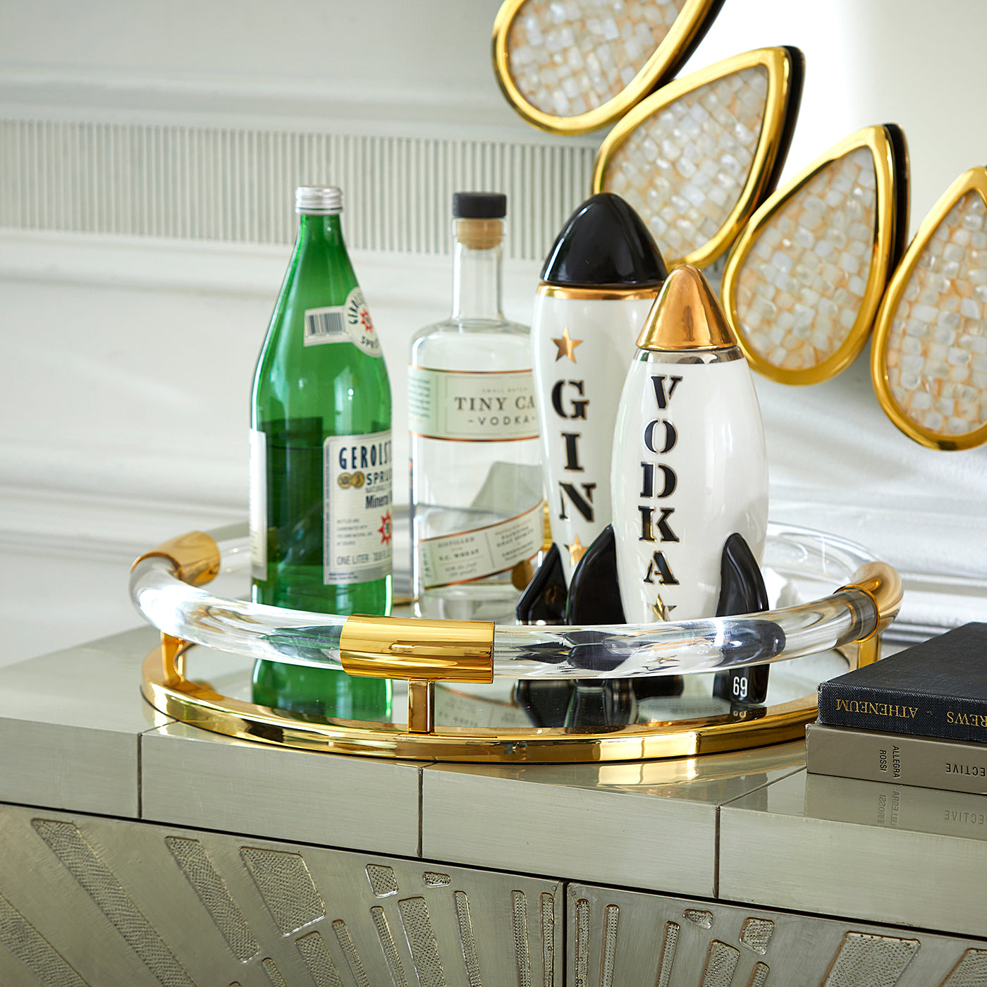 Premium Rocket Gin Decanter Set - Elegant Glass Carafe with Airtight Stopper for Whiskey, Bourbon & Scotch - Perfect for Home Bar, Gifts & Entertaining