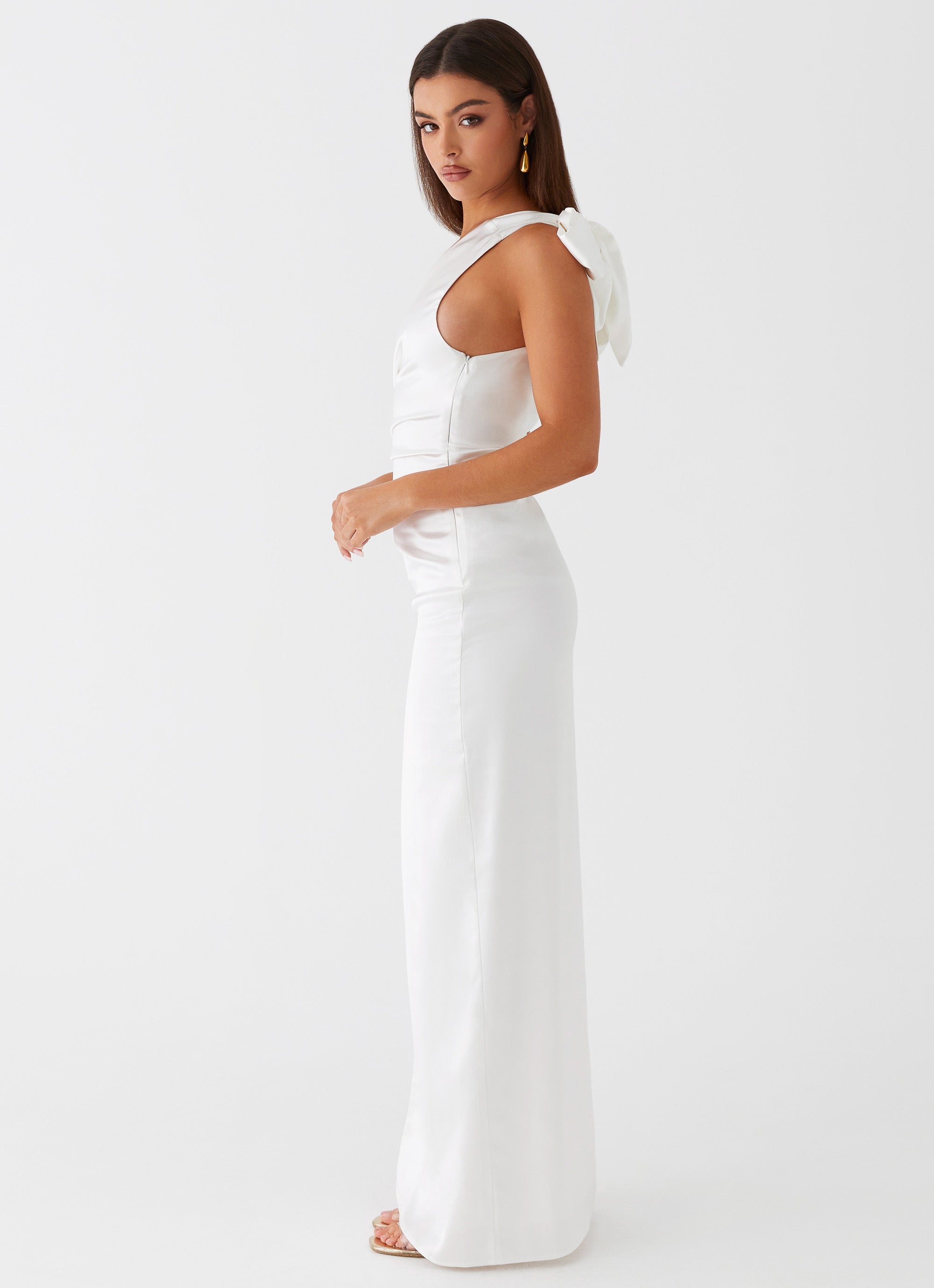 Delilah Maxi Dress - Elegant White Flowy Long Dress for Women | Perfect for Summer, Beach, Weddings & Special Occasions