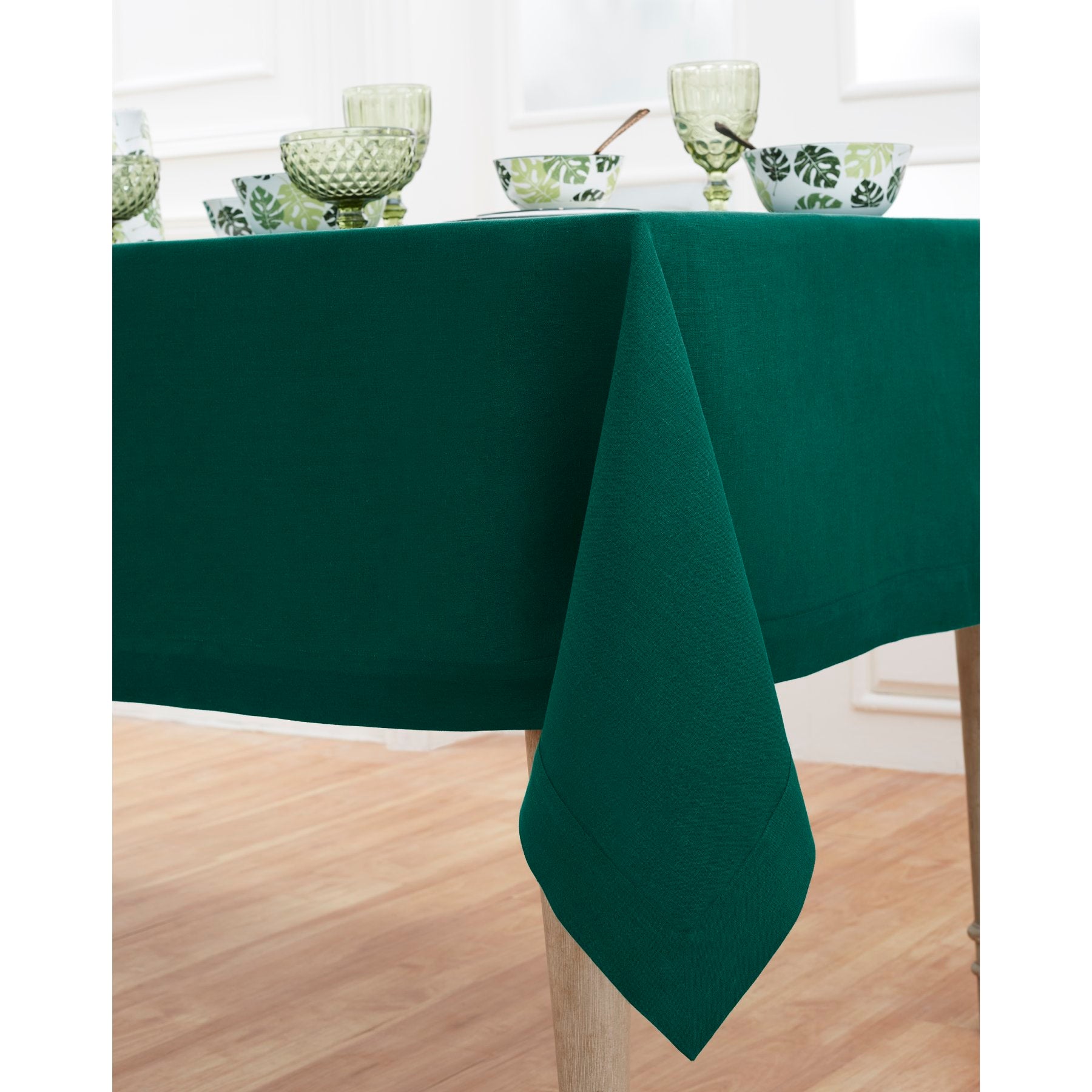 Premium Extra Large Fete Tablecloth - Waterproof & Stain-Resistant for Outdoor Parties, Weddings, and Events