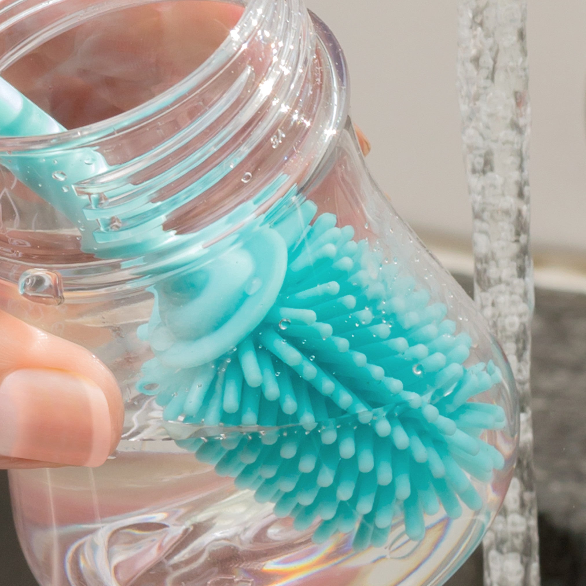 Chicco Silicone Baby Bottle Brush - Soft Bristles for Safe Cleaning - Perfect for Breast Pumps, Sippy Cups & Baby Bottles - Dishwasher Safe & BPA Free