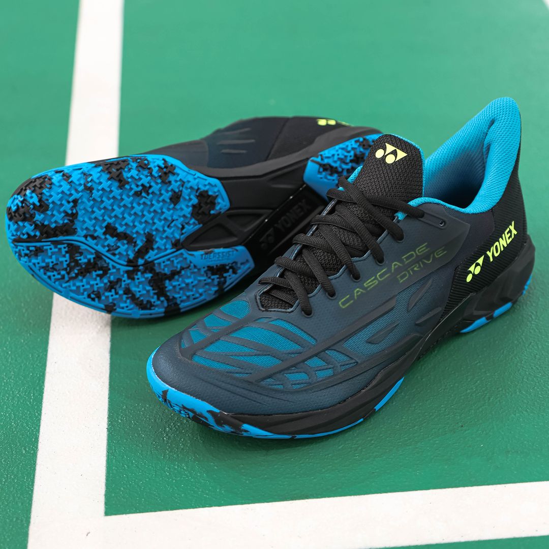 Yonex Cascade Drive 2 Badminton Shoes - Clear Black | Lightweight & Durable for Indoor Sports | Perfect for Badminton, Squash & Court Games