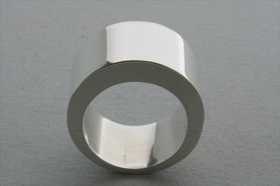 Sterling Silver Hollow Ring - Minimalist & Lightweight Jewelry for Everyday Wear & Special Occasions