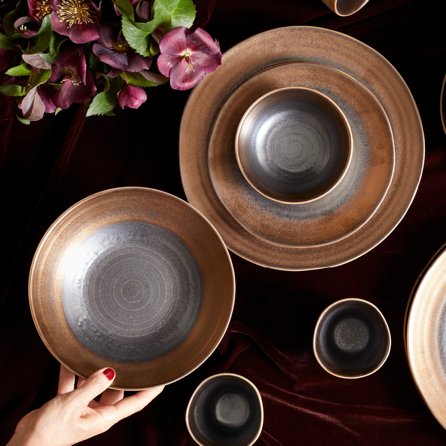 Akita Stoneware Dinner Plate - Elegant Copper Finish for Modern Dining | Perfect for Everyday Meals, Dinner Parties & Restaurant Use