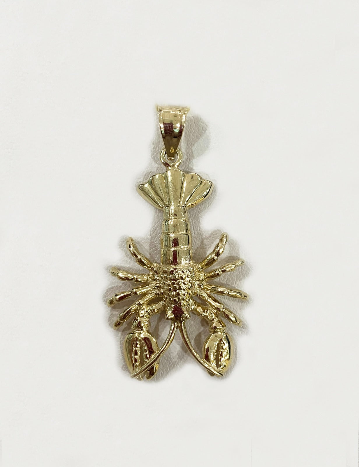 19K Gold Pendant Necklace for Women - Elegant Layering Jewelry for Everyday Wear & Special Occasions
