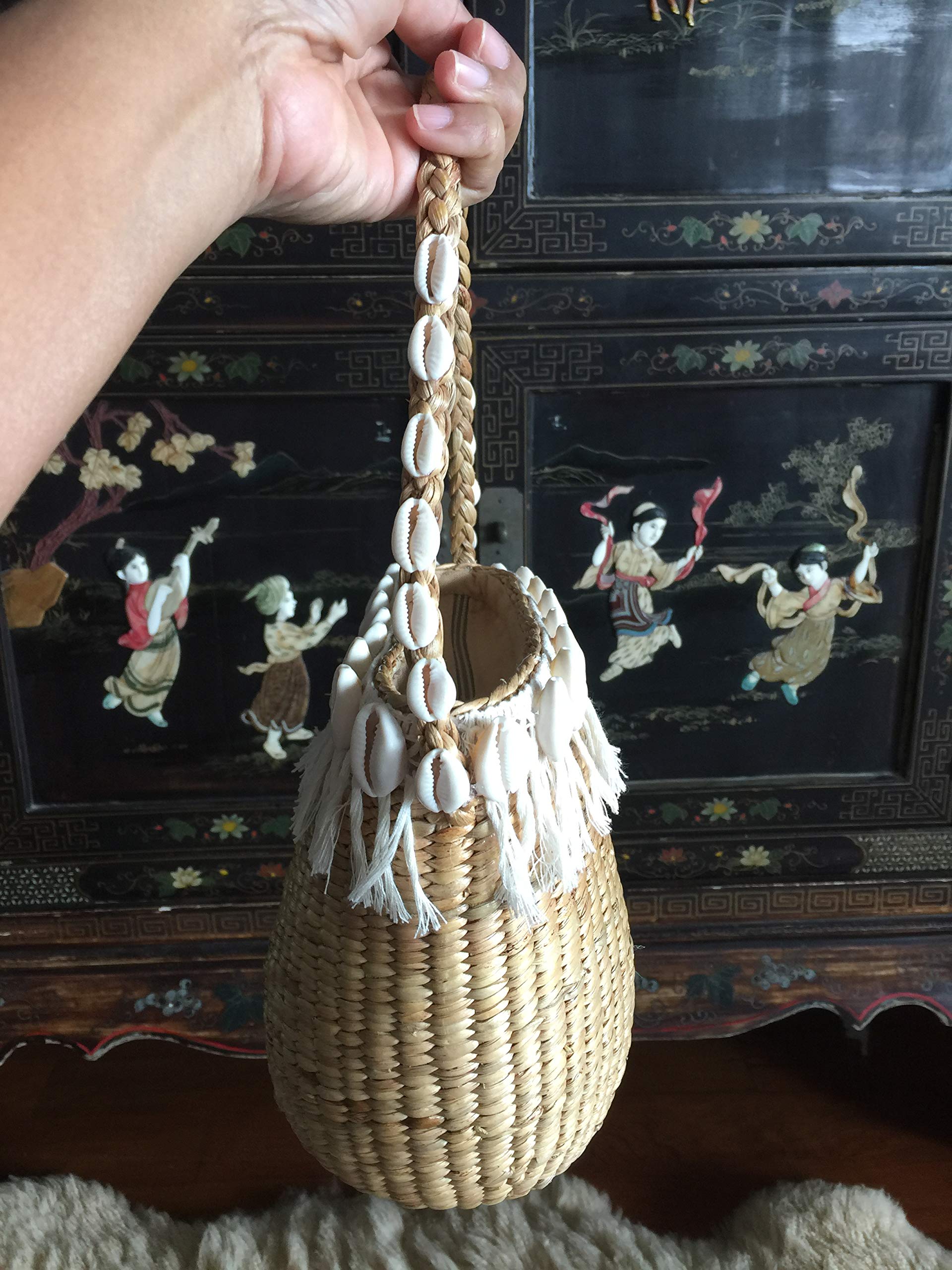 Handwoven Straw Tote Bag with Tassel - Natural Beach Bag for Women, Summer Shopping Purse & Small Basket Bag | Perfect for Beach Outings, Picnics, and Summer Fashion Accessories