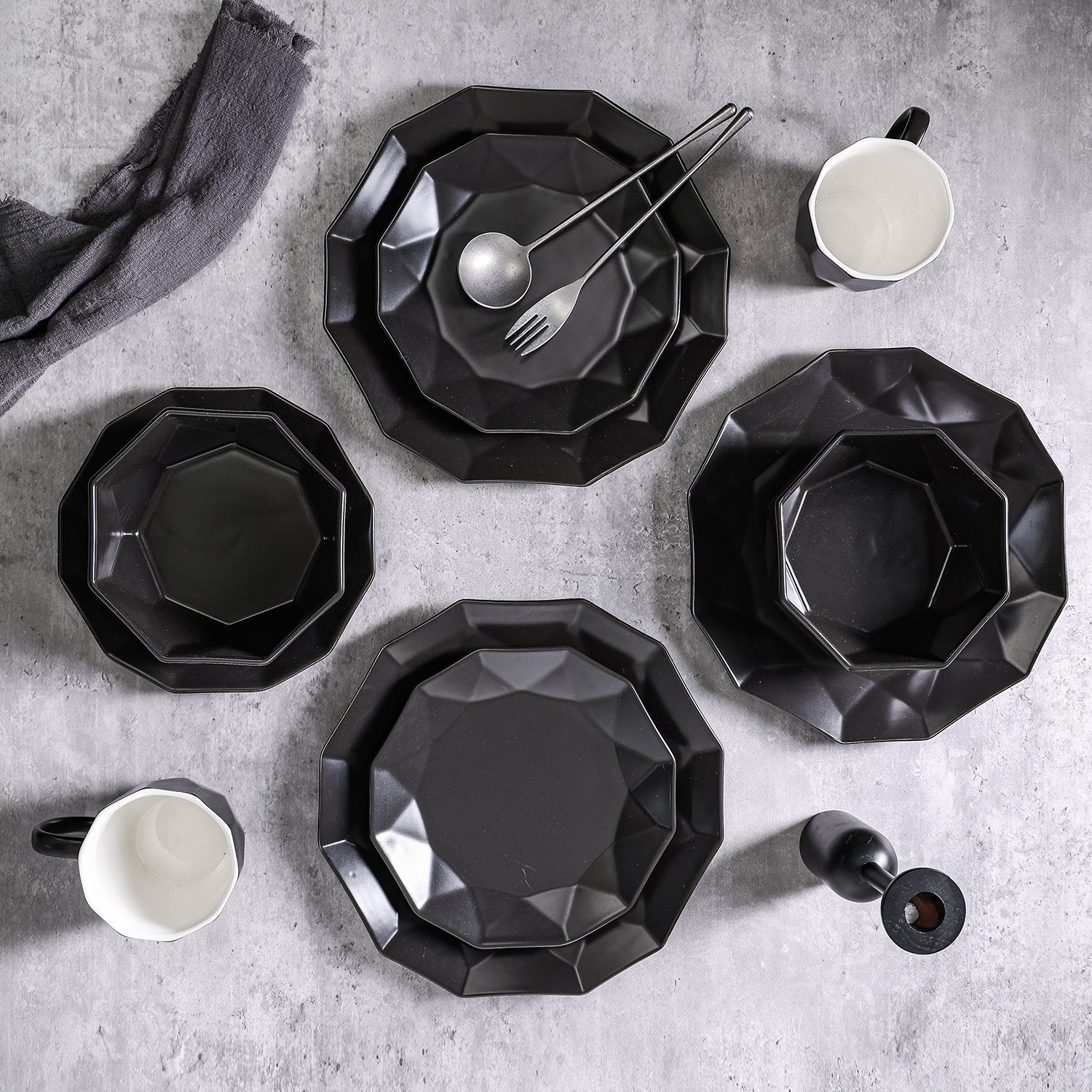 Premium Jamie Porcelain Dinnerware Set - Elegant Black 12-Piece Tableware for Formal Dining, Dinner Parties & Home Decor