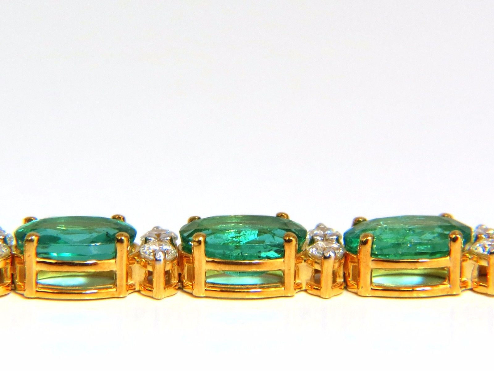 14.26ct Vivid Green Natural Emerald & Diamond Tennis Bracelet in 14K Gold - Perfect for Weddings, Parties & Special Occasions