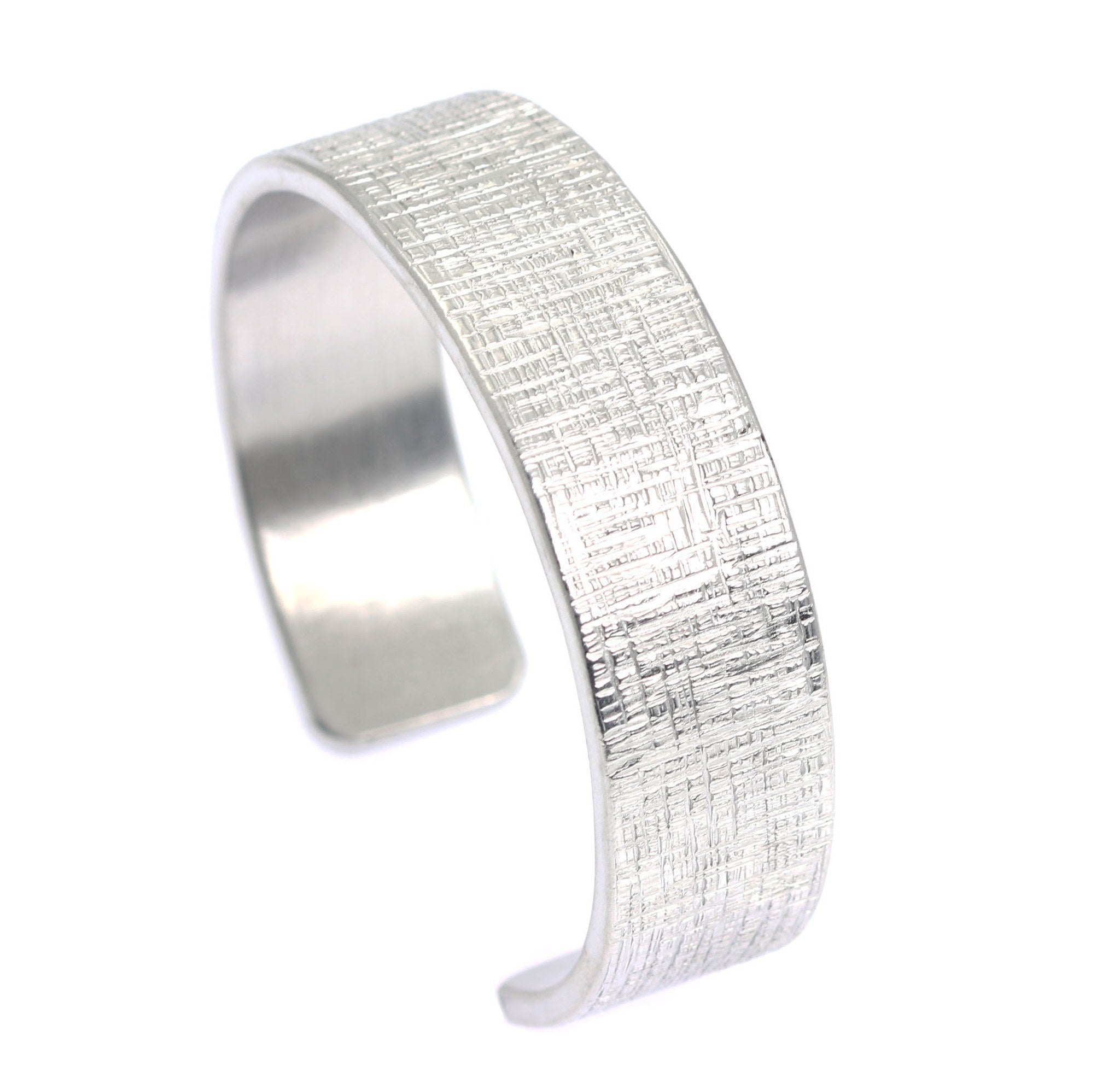 Stylish Linen & Aluminum Cuff Bracelet for Women - Boho Chic Handmade Jewelry - Perfect for Casual Wear, Parties & Gifts