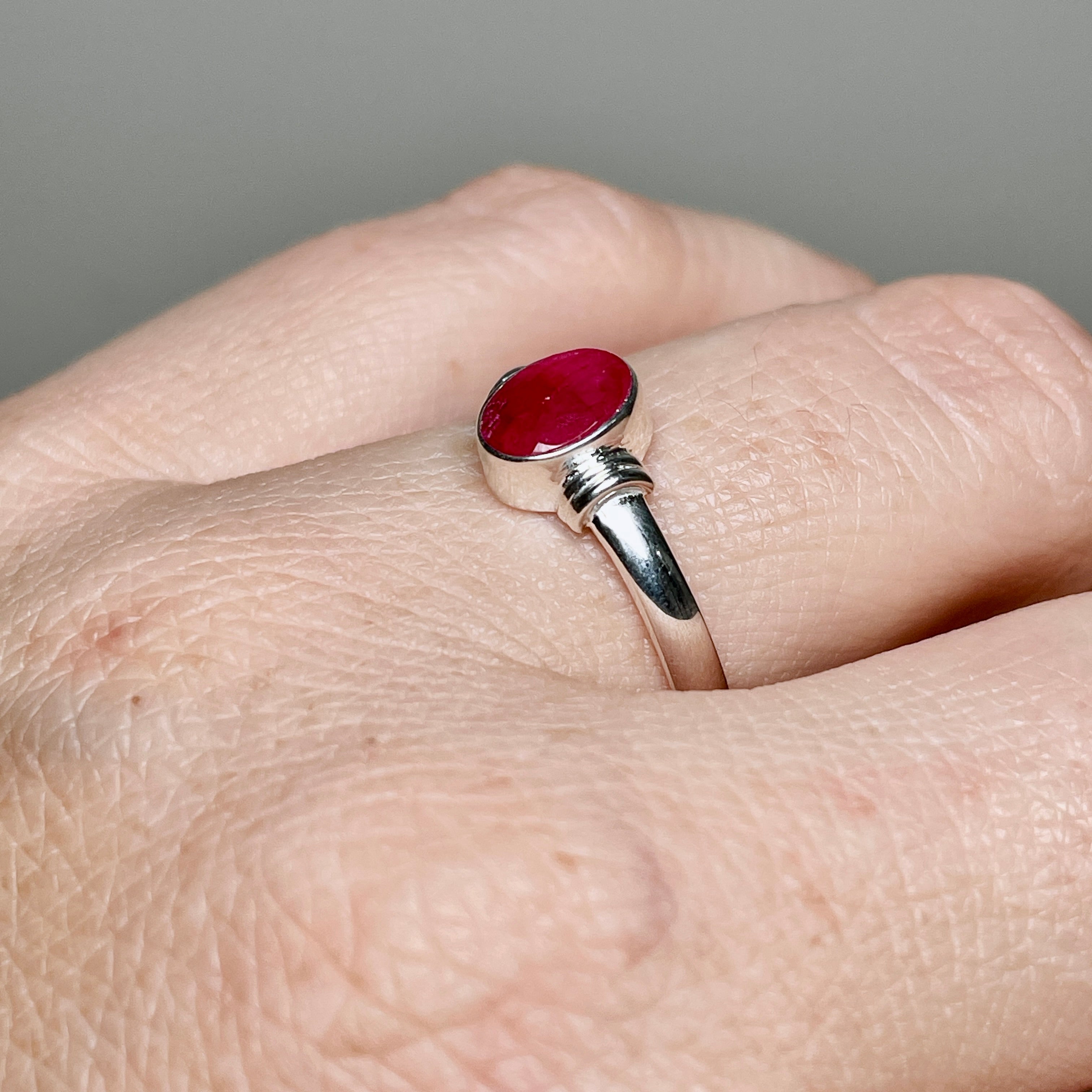 Ruby Oval Faceted Gemstone in Elegant Decorative Setting R4831 - Perfect for Jewelry Making, Gift Giving & Home Decor
