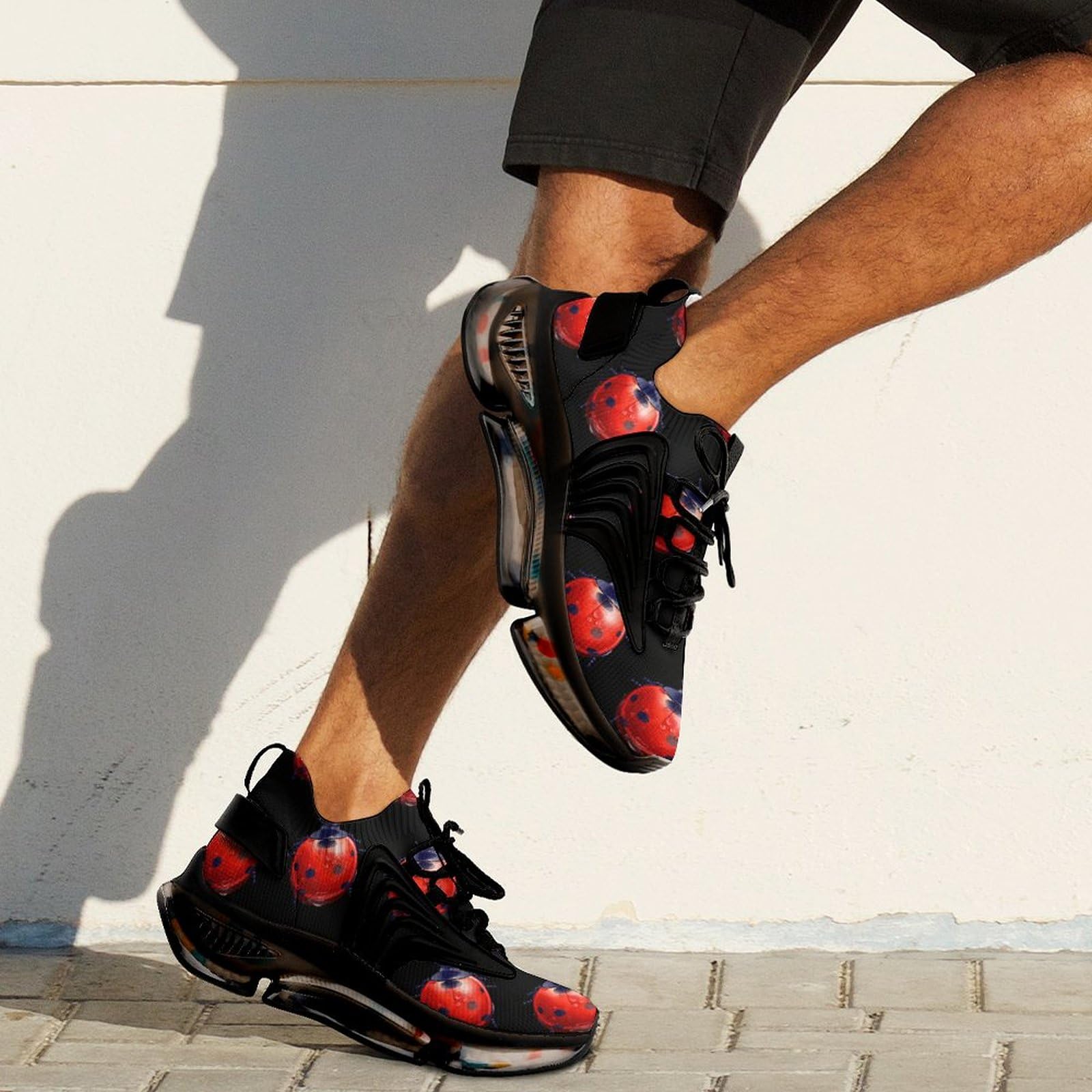**Red Ladybug Men's Running Shoes - Lightweight Athletic Sneakers for Gym, Hiking & Outdoor Sports - Breathable Comfort for Jogging & Fitness**