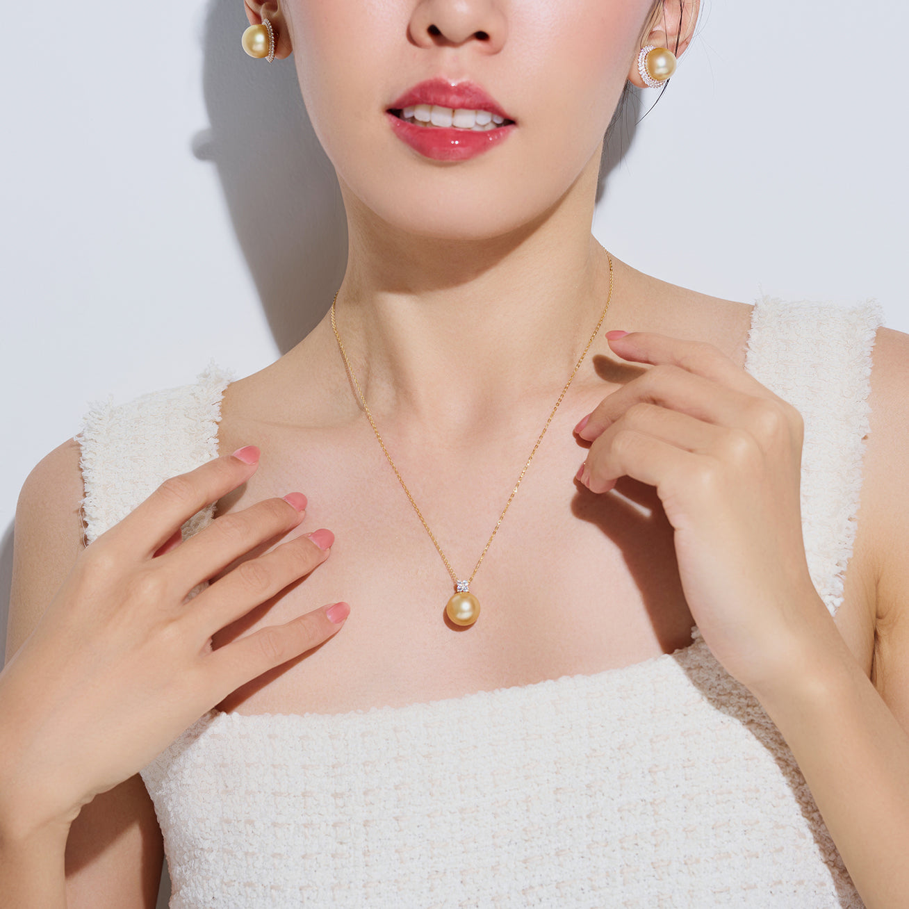 18K Solid Gold South Sea Golden Pearl Necklace KN00305 - Luxury Pearl Jewelry for Women, Elegant Gift for Wedding, Anniversary & Special Occasions