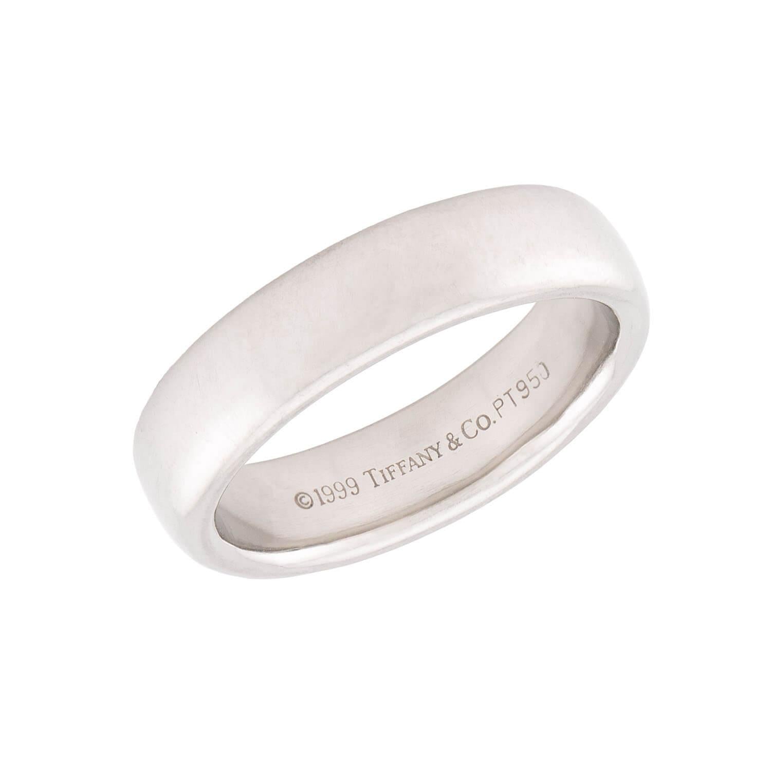 Vintage Tiffany & Co. Platinum Wedding Band for Men & Women - Classic Elegant Engagement Ring - Perfect for Anniversaries, Proposals & Special Occasions