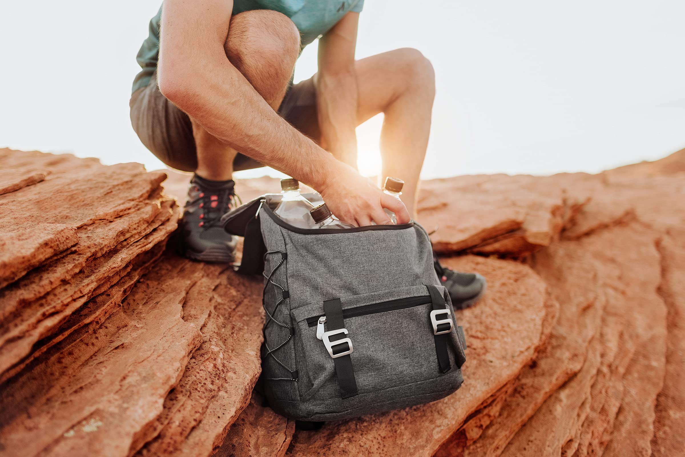 PICNIC TIME NFL New Orleans Saints OTG Traverse Backpack Cooler - Insulated Soft Cooler Backpack for Hiking, Camping & Tailgating - 20L Capacity, Leakproof Design (Heathered Gray) - Perfect for Outdoor Adventures, Sports Games & Beach Trips