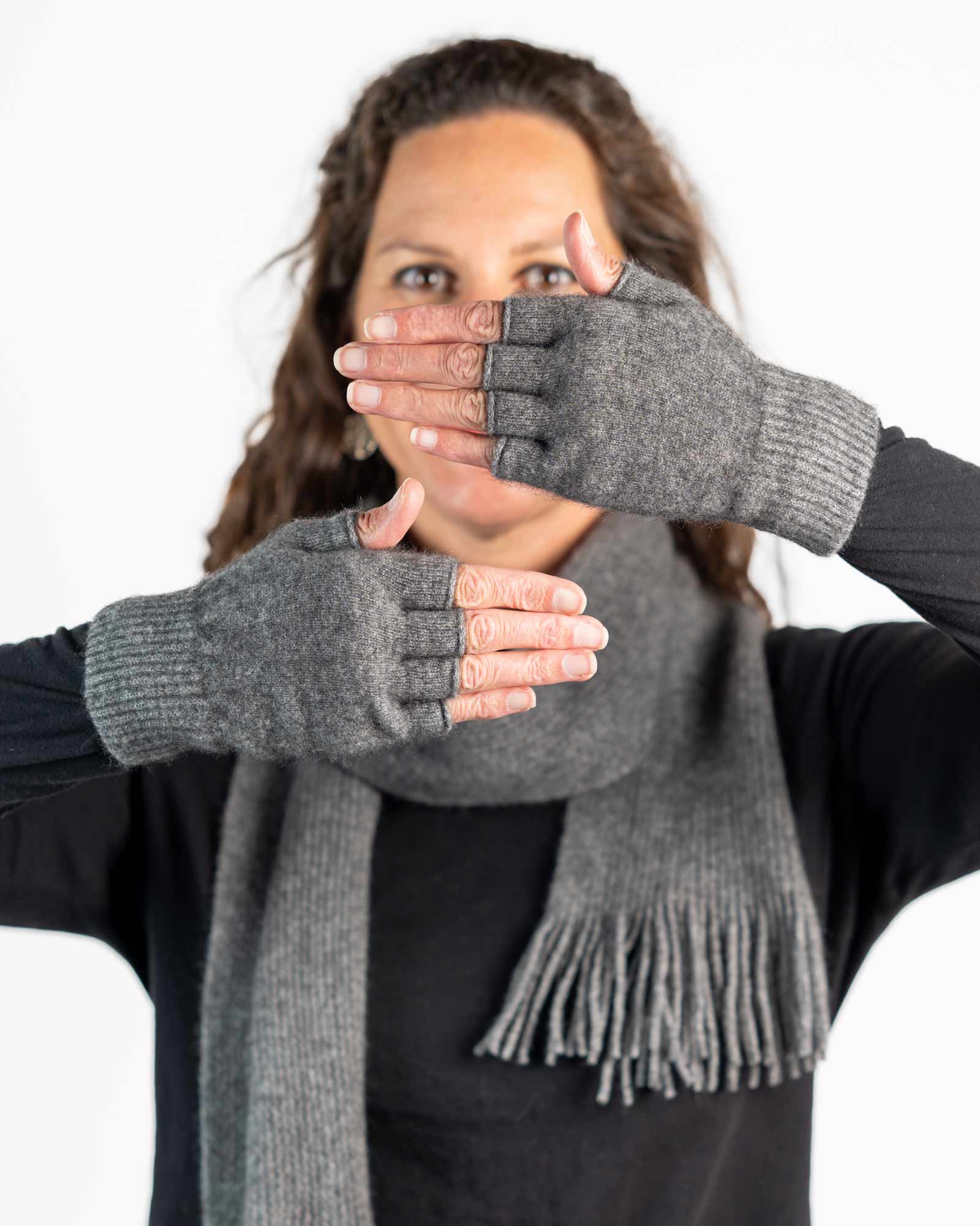 Dark Silver Unisex Fingerless Gloves - Possum Merino Wool Blend (NX103) for Outdoor Activities, Cycling & Winter Sports