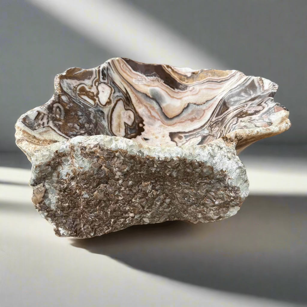 Exquisite Dragon Serpentine & Fluorite Freeform Bowl - Handcrafted Stone Art Piece for Home Decor, Meditation & Crystal Healing | Unique Gift Idea for Spiritual Practitioners
