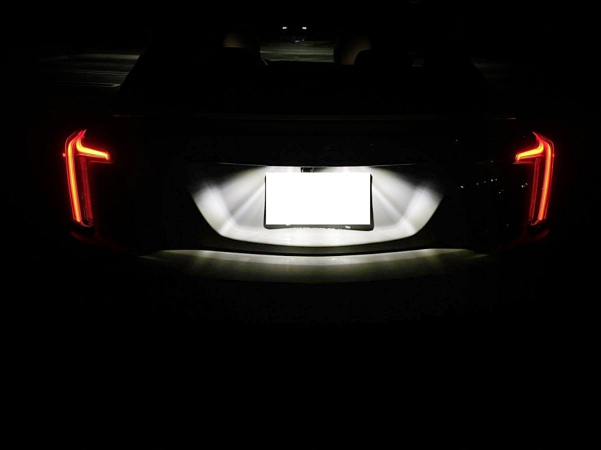 18 SMD White Full LED License Plate Light Kit for Cadillac 2017-2022 XT5, 2019-2020 CT6 - Bright Replacement Bulbs for Enhanced Night Visibility & Stylish Look