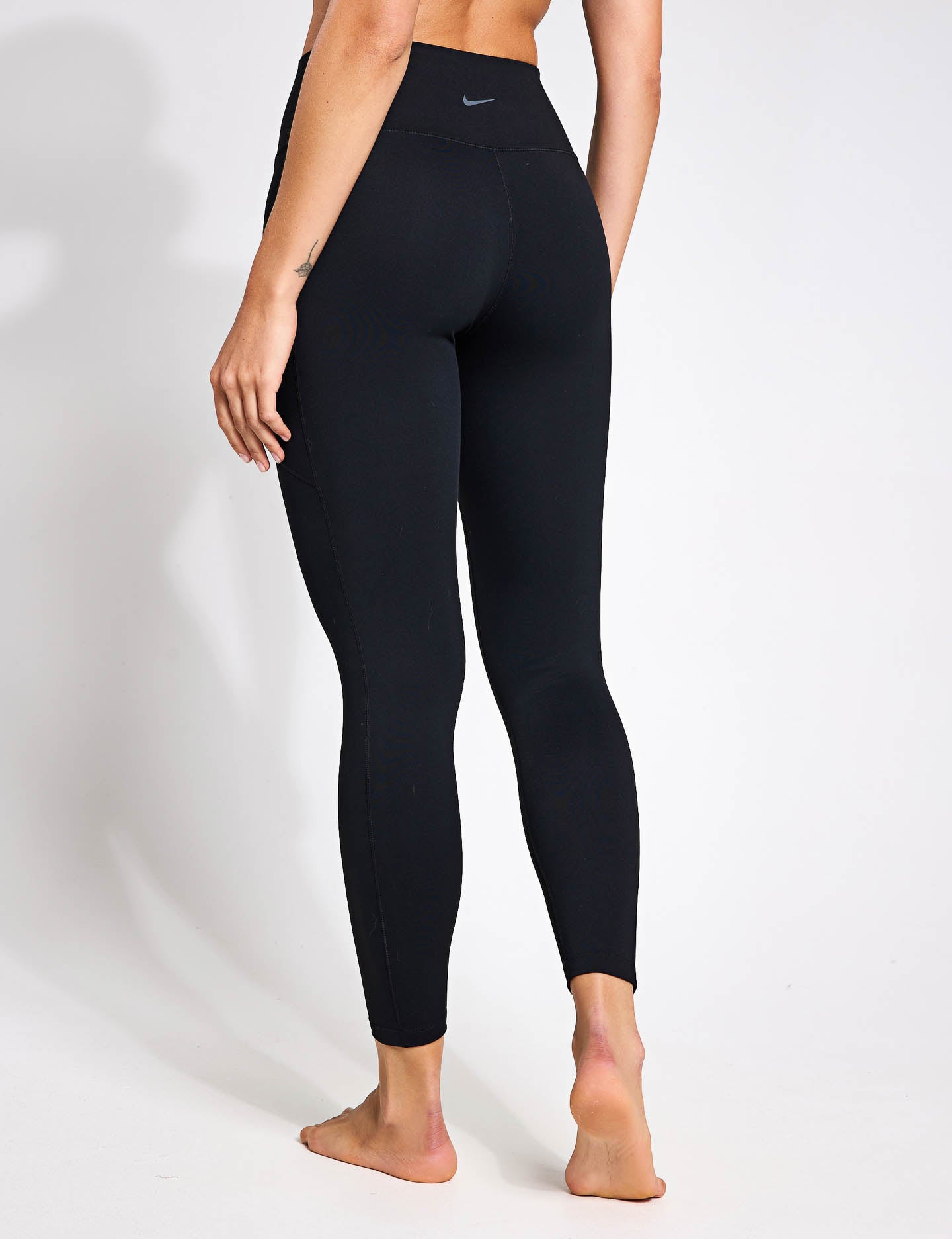 High Waisted 7/8 Leggings with Pockets for Women - Black Workout Yoga Running Gym Athletic Pants - Comfortable & Stretchy for Fitness, Lounge & Everyday Wear