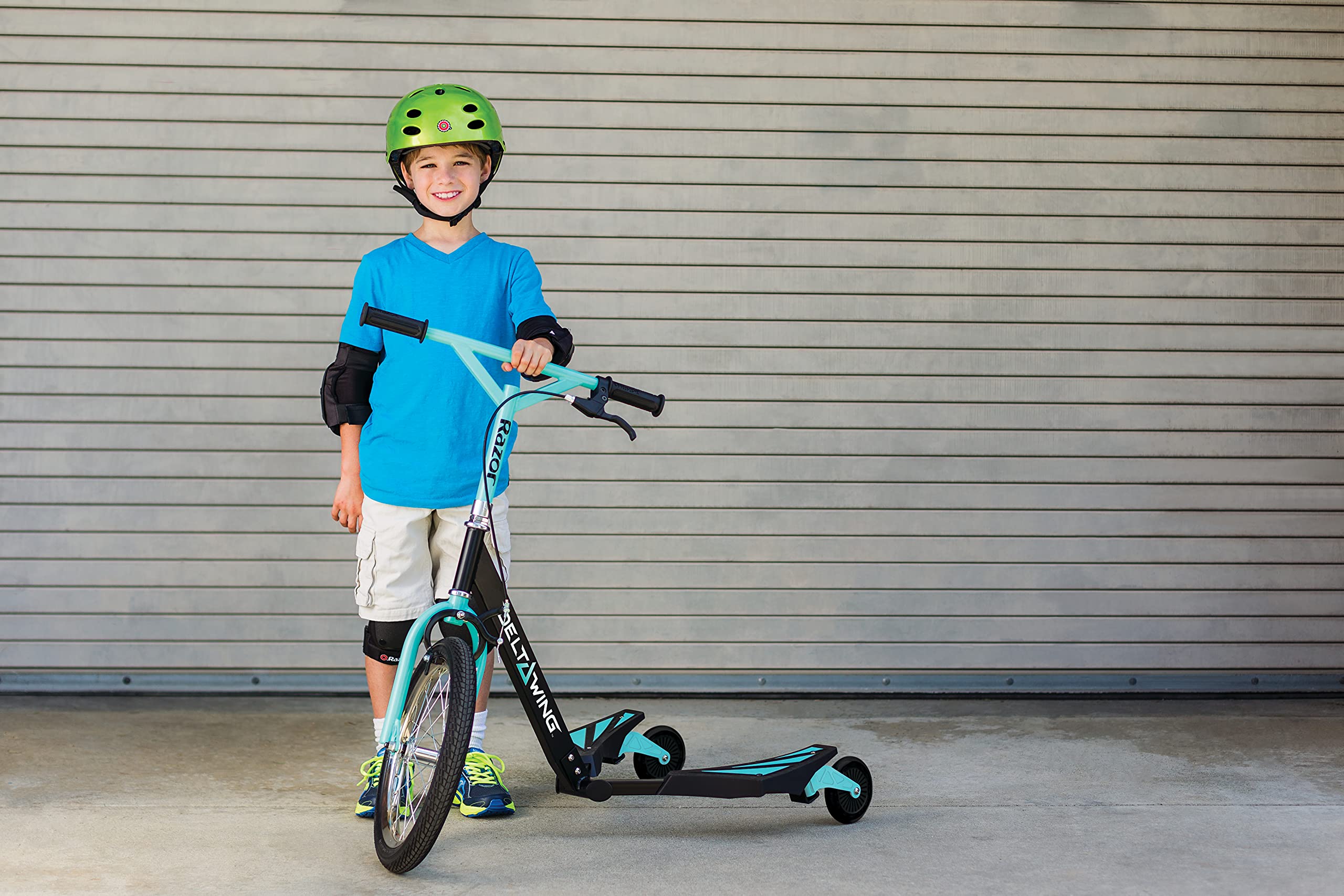 Razor DeltaWing Kick Scooter for Kids & Adults - Lightweight Aluminum Frame, Smooth Ride, Black/Mint Green - Perfect for Commuting, Neighborhood Fun & Outdoor Adventures