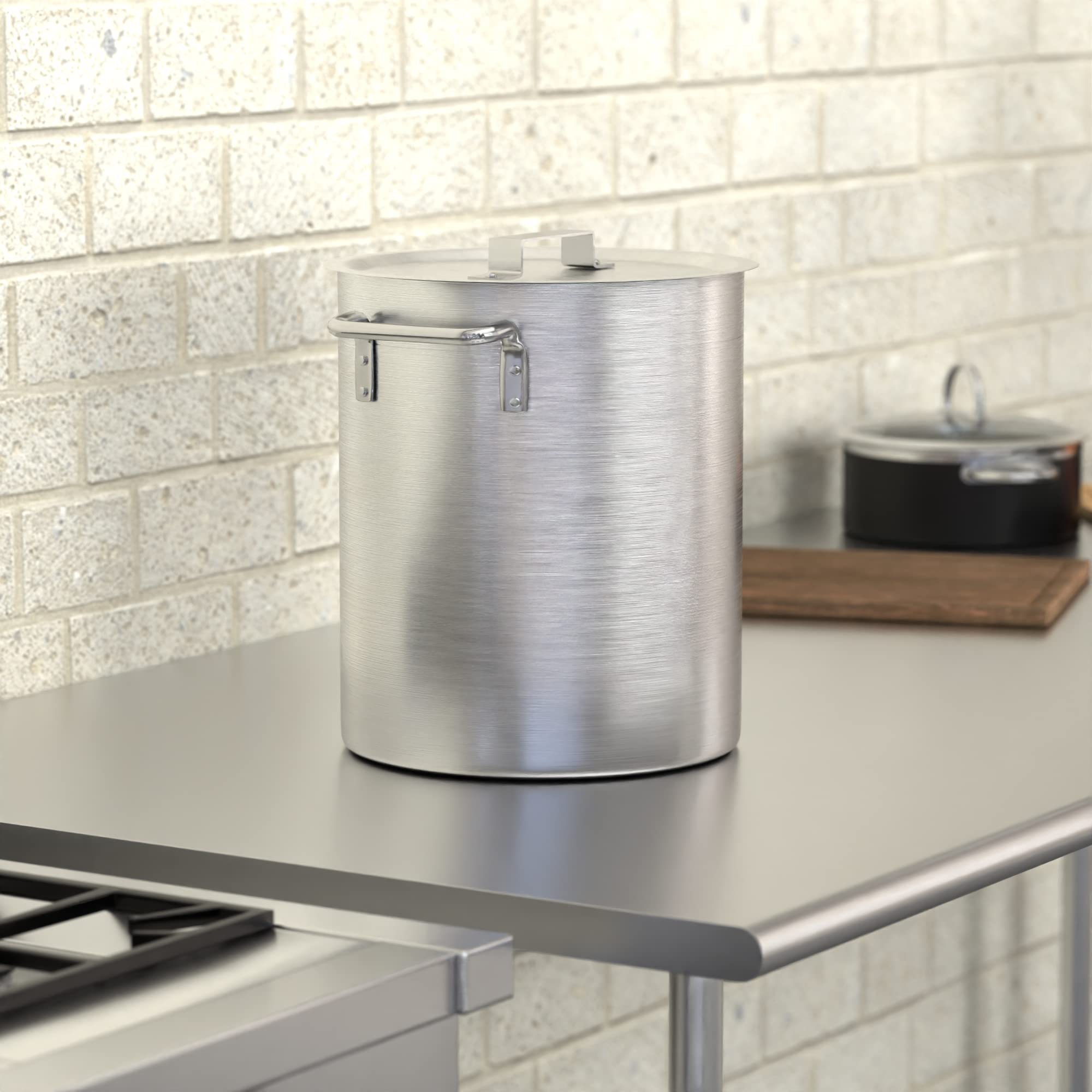20 Qt Heavy Duty Aluminum Stock Pot with Lid - Perfect for Cooking Soups, Stews, and Large Batch Meals in Restaurants or Home Kitchens