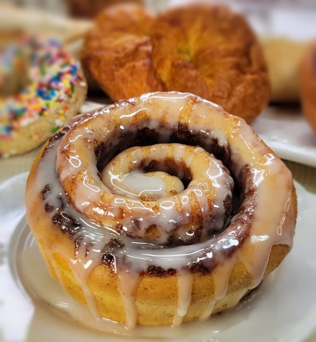 Gourmet Traditional Glaze Cinnamon Rolls - 12 Pack (6 oz Each) | Fresh Baked Cinnamon Buns for Breakfast, Brunch & Holiday Gatherings