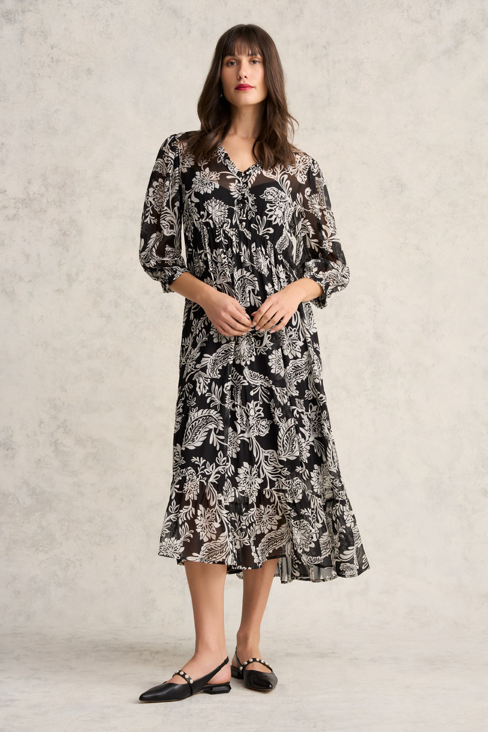 Elegant Printed Tiered Dress with Coco Floral Design - Perfect for Summer Outings, Beach Vacations & Casual Events