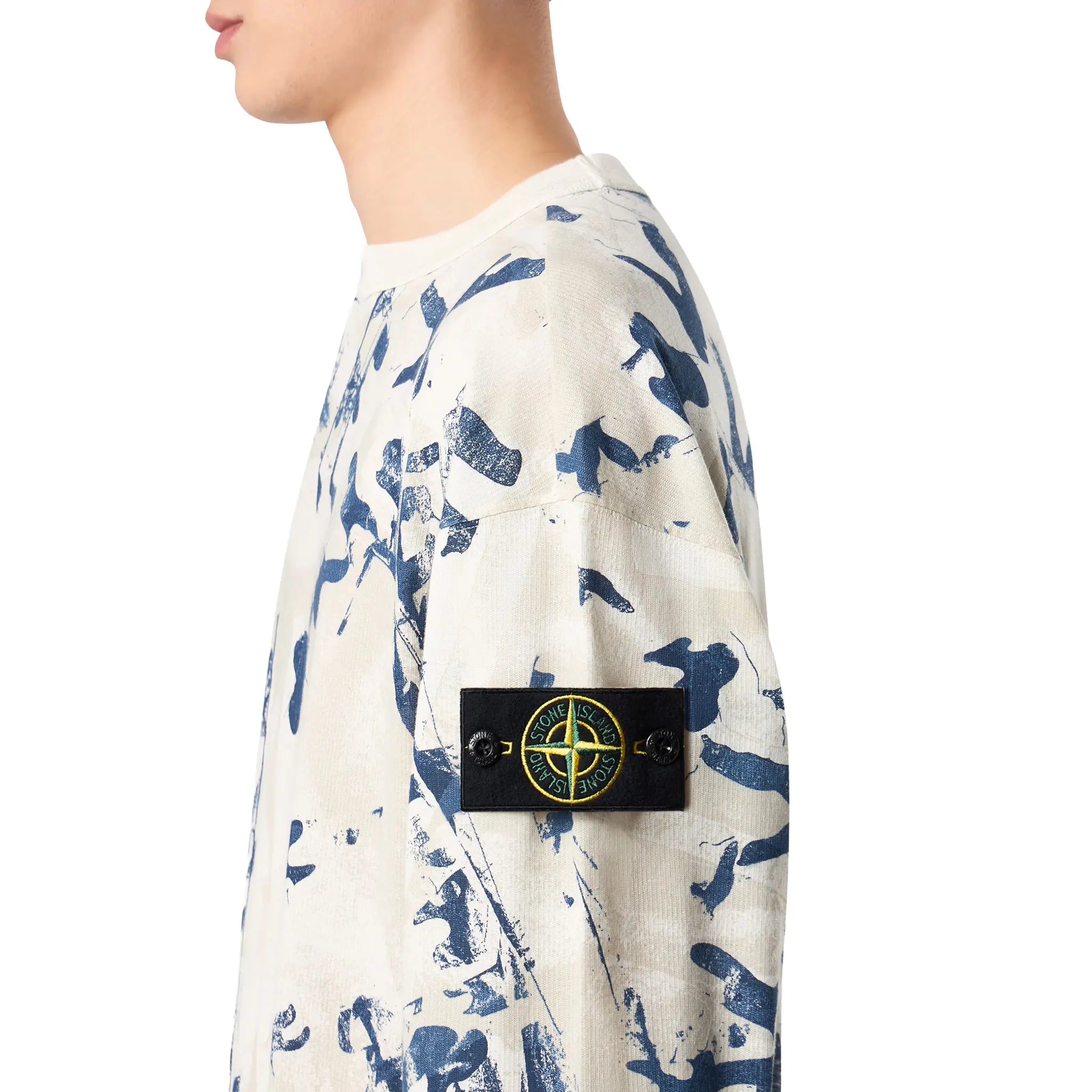 Stone Island Camouflage Textured Desert Sweatshirt for Men - Military Style Pullover Hoodie for Outdoor Adventures & Urban Streetwear