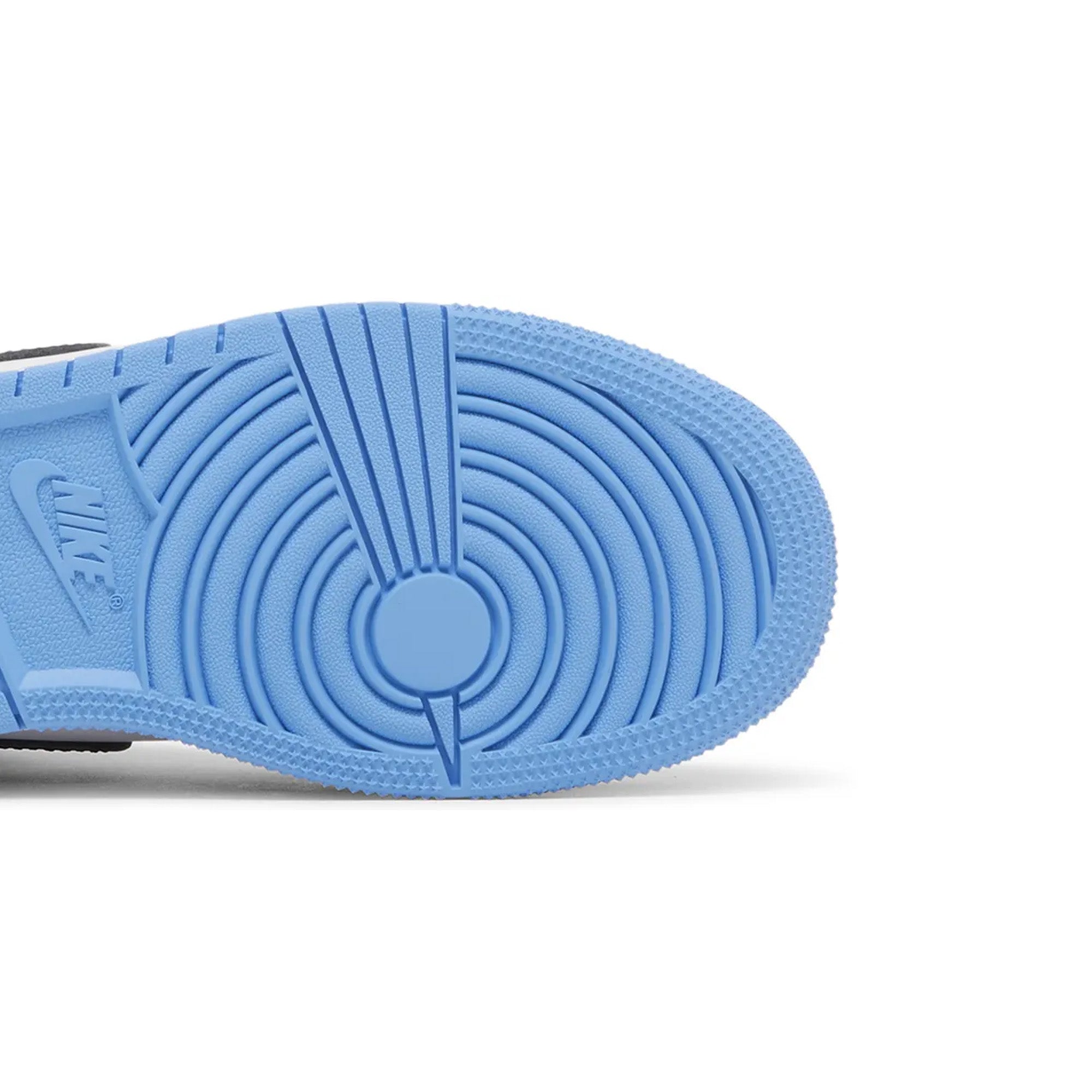 Air Jordan 1 Retro High OG 'UNC Toe' GS Sneakers (2023) - Classic Blue & White Basketball Shoes for Women & Girls - Perfect for Streetwear, Casual Outfits & Sneaker Collectors