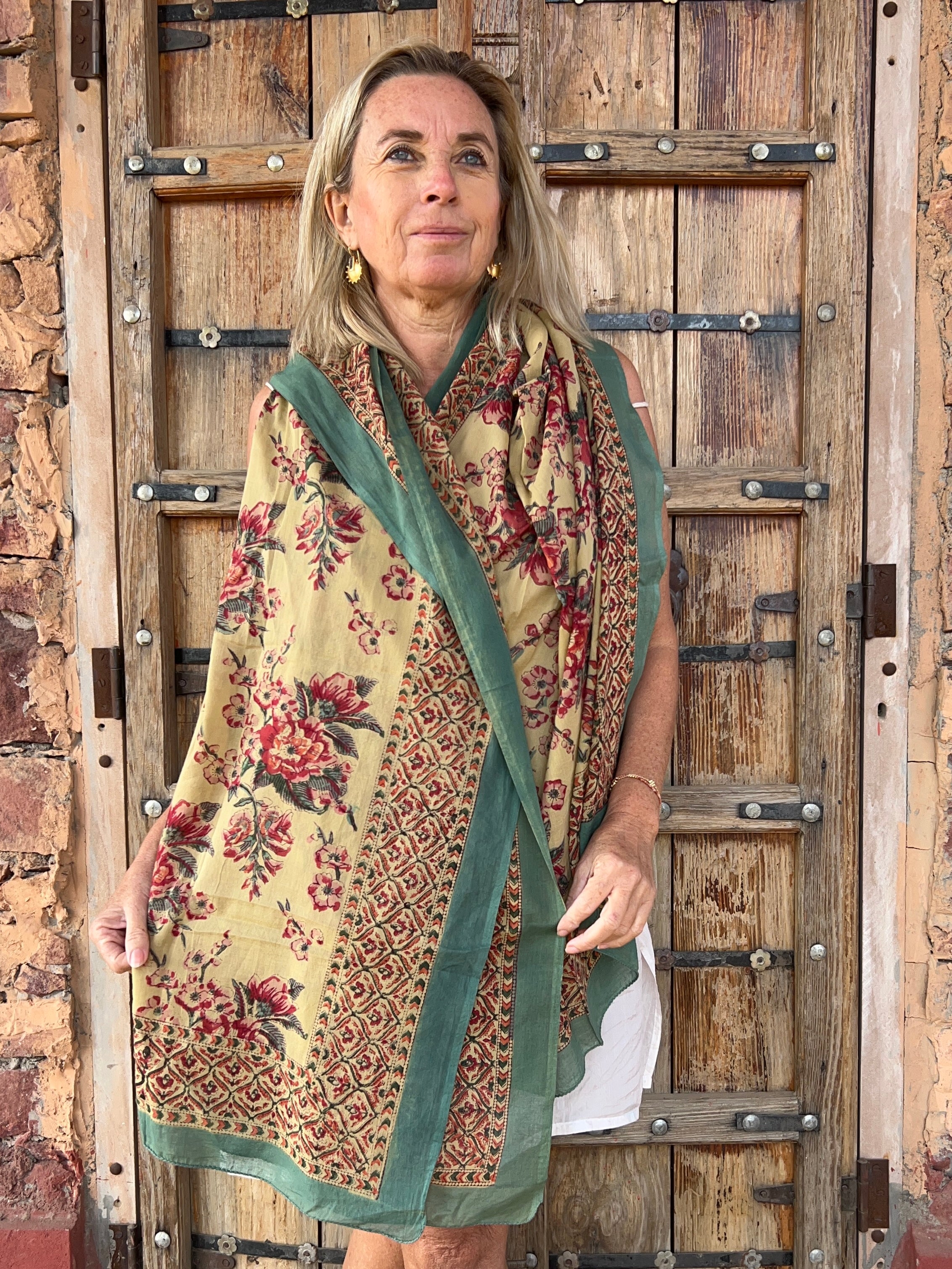 2025 New Collection Cotton Sarong & Pareo - Soft Beach Wrap Shawl for Women, Summer Vacation, Poolside Lounging, and Tropical Getaways