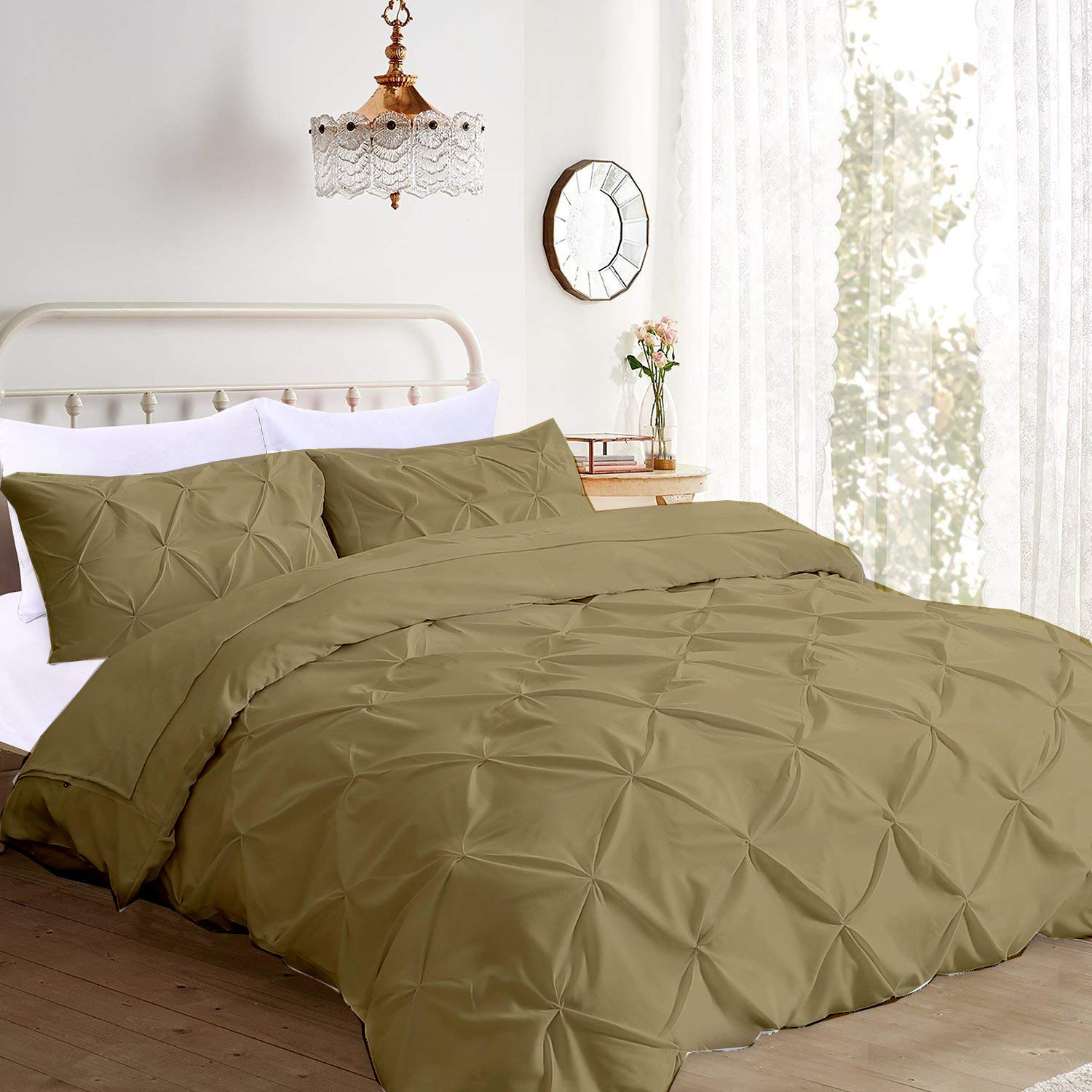 Luxury 5-Piece 100% Egyptian Cotton Pintuck Comforter Set - 400 Thread Count, 300 GSM, Ultra Soft & Breathable - Queen Size Bedding with Pinch Pleat Design (Taupe) - Includes 1 Comforter & 4 Pillow Shams - Perfect for Master Bedroom, Guest Room & Hotel Decor